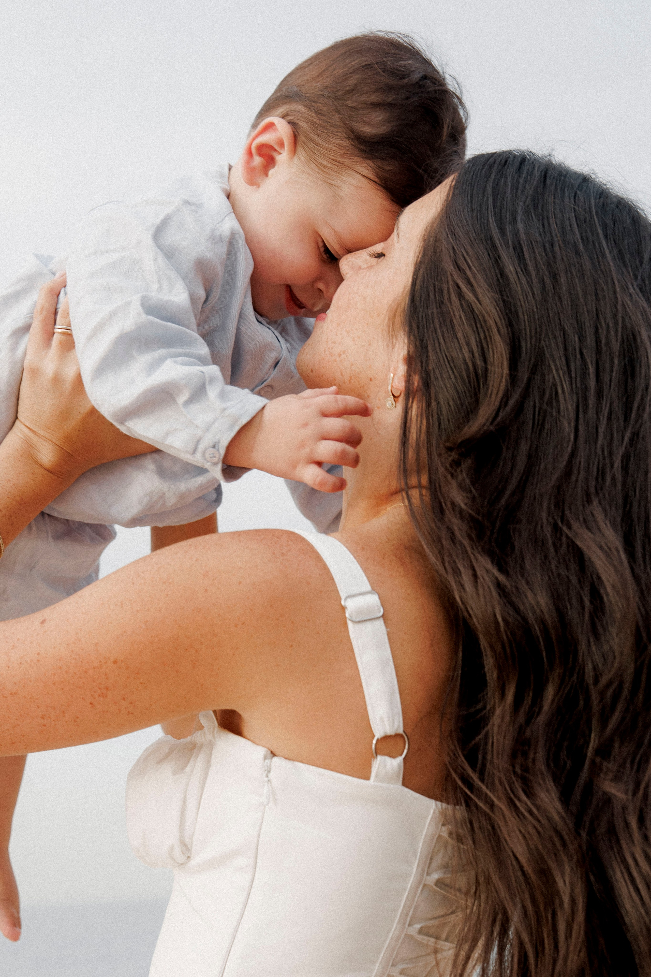 First year family photos near the sea. Главная
