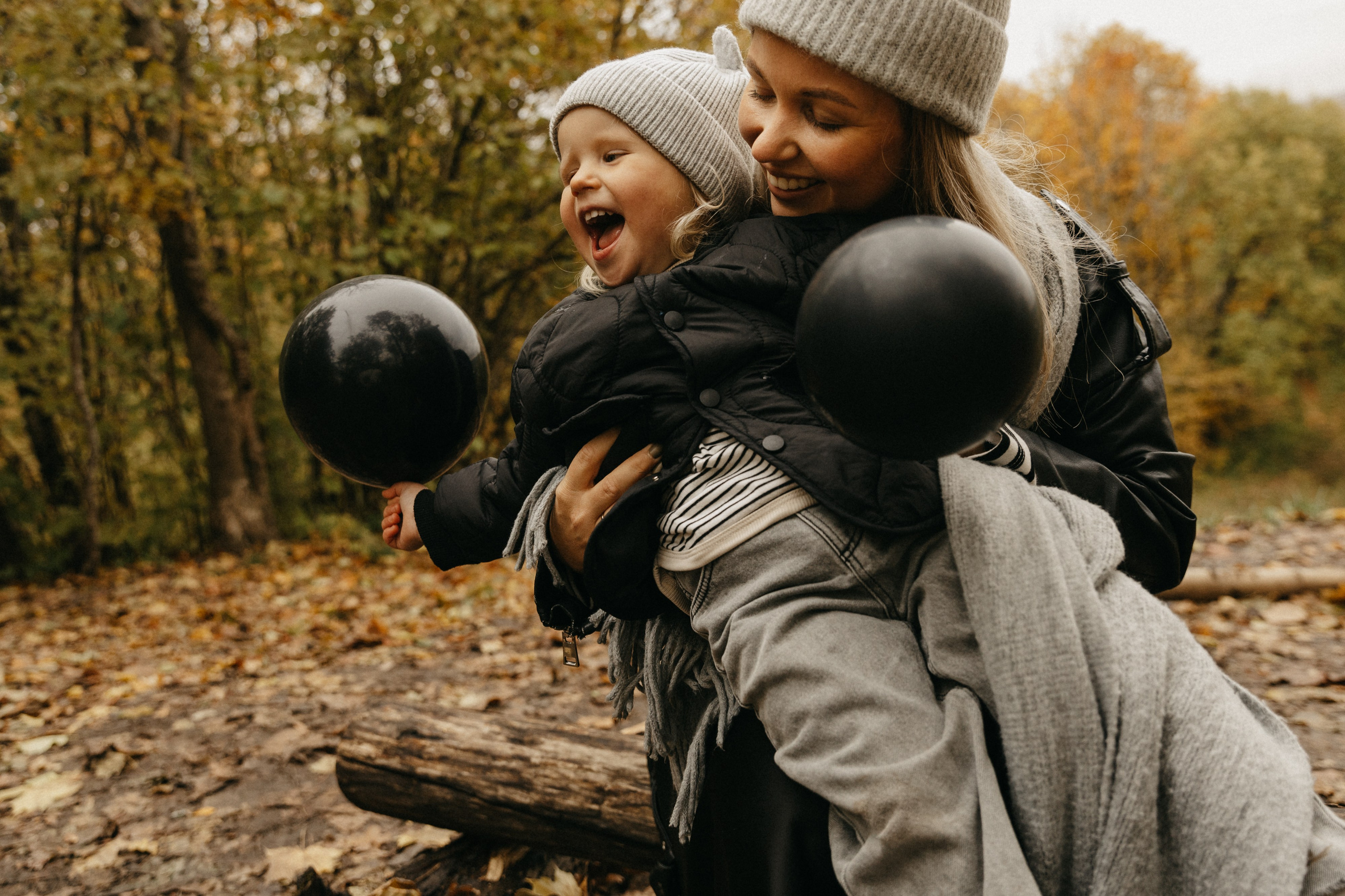 Аня и Мира. Главная