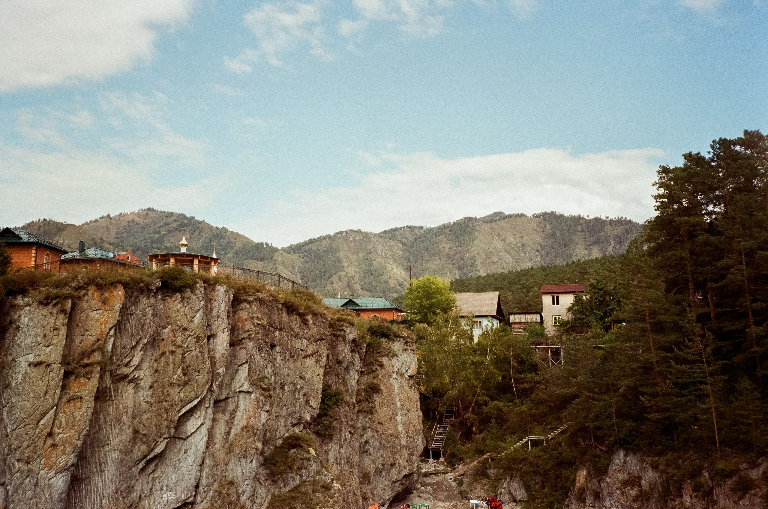 Голубая Катунь и осенний Патмос. Фотограф-документалист Мария Осокина