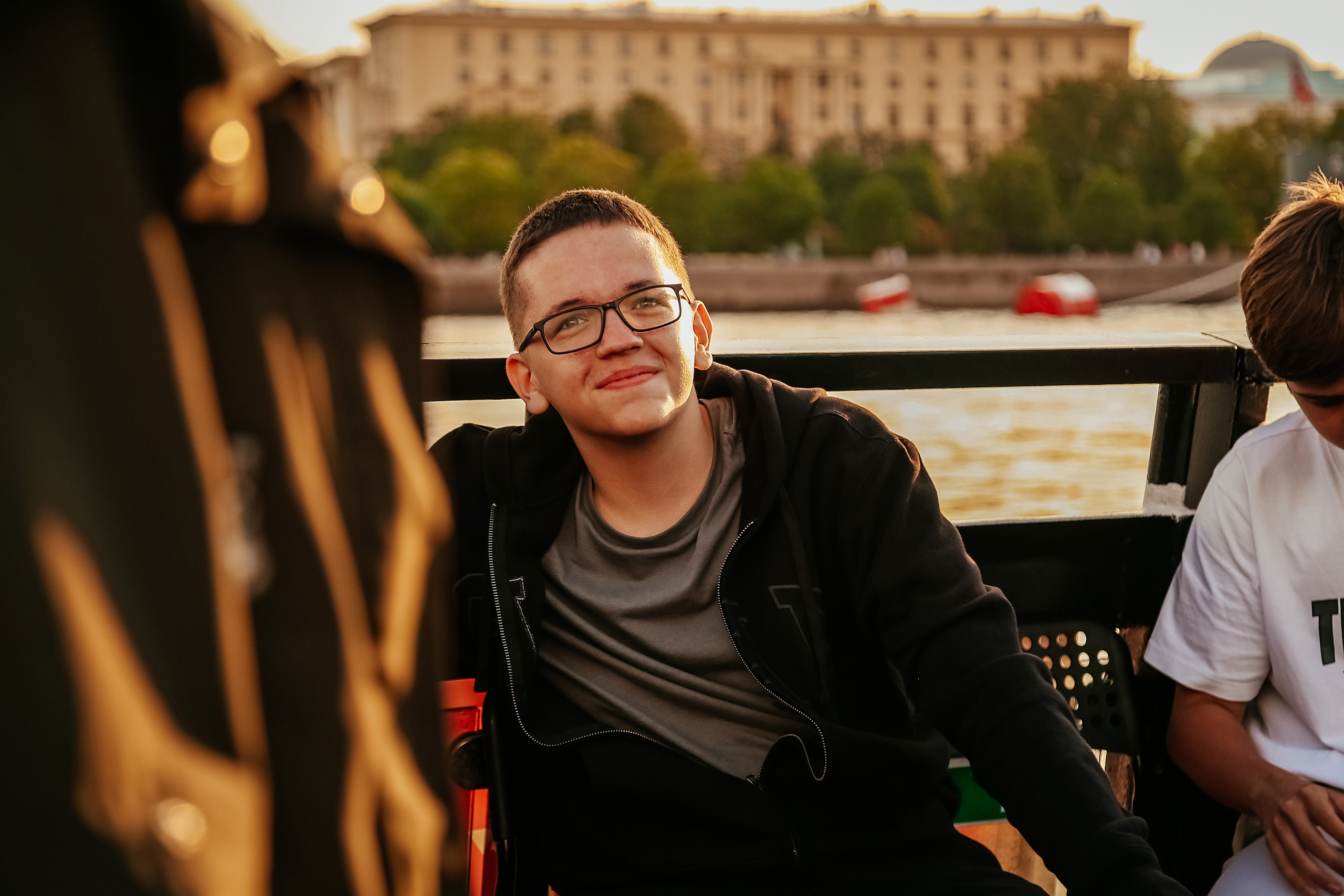 Выпускной на теплоходе, гости из Ульяновска. Семейный фотограф Любовь Саркеева