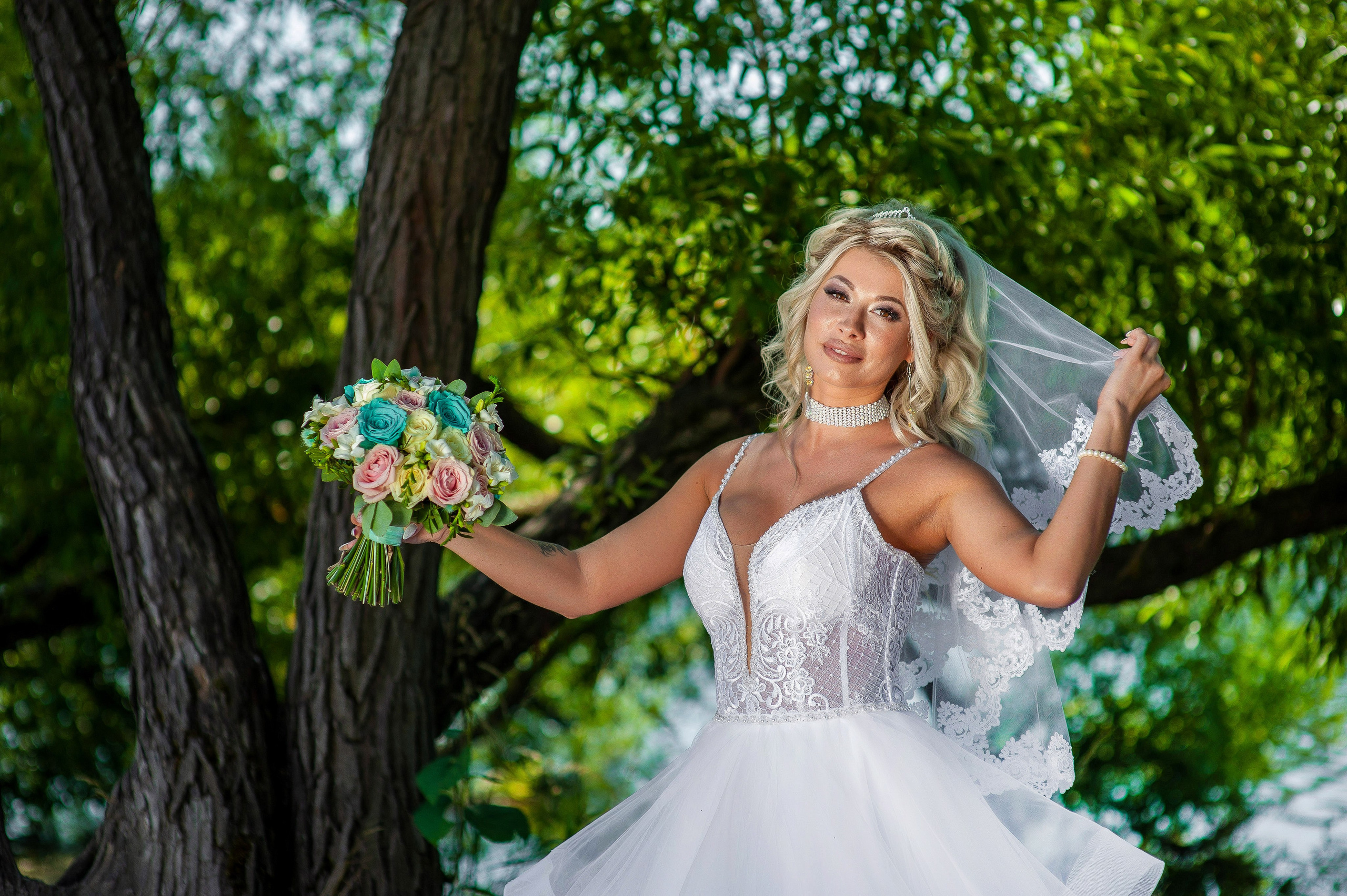 Свадебная прогулка в Петергофе. Портретный, семейный и свадебный фотограф в Санкт-Петербурге и в Пушкине Ширяев Денис