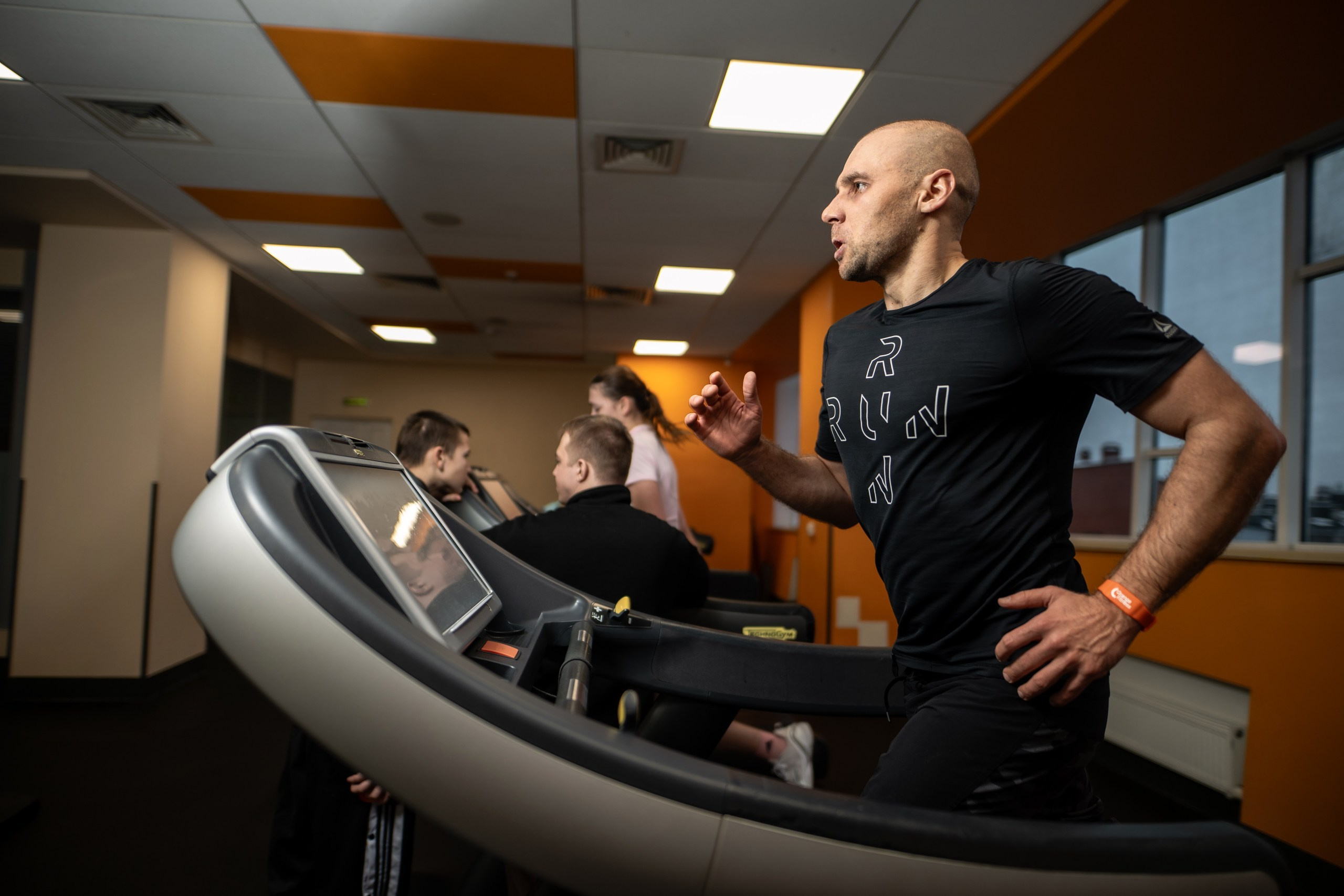 INDOOR TRIATHLON ORANGE FITNESS Триатлон 2026. Фотограф в Краснодаре Алена Горбунова