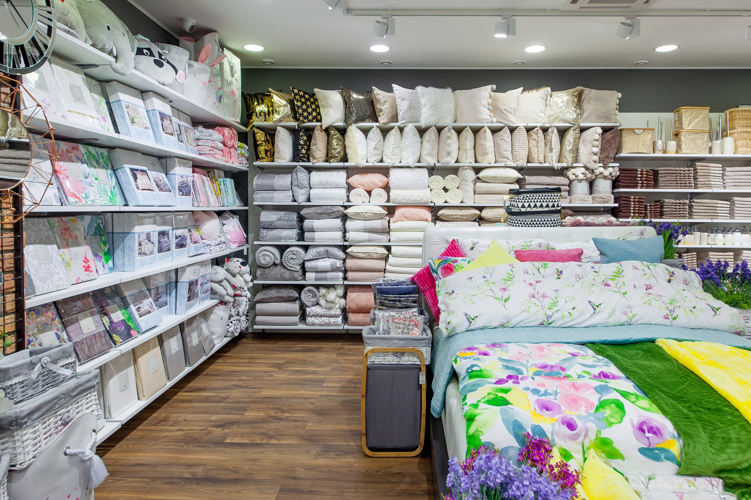 Shops. Interior photographer Vitalii in Portland and Vancouver