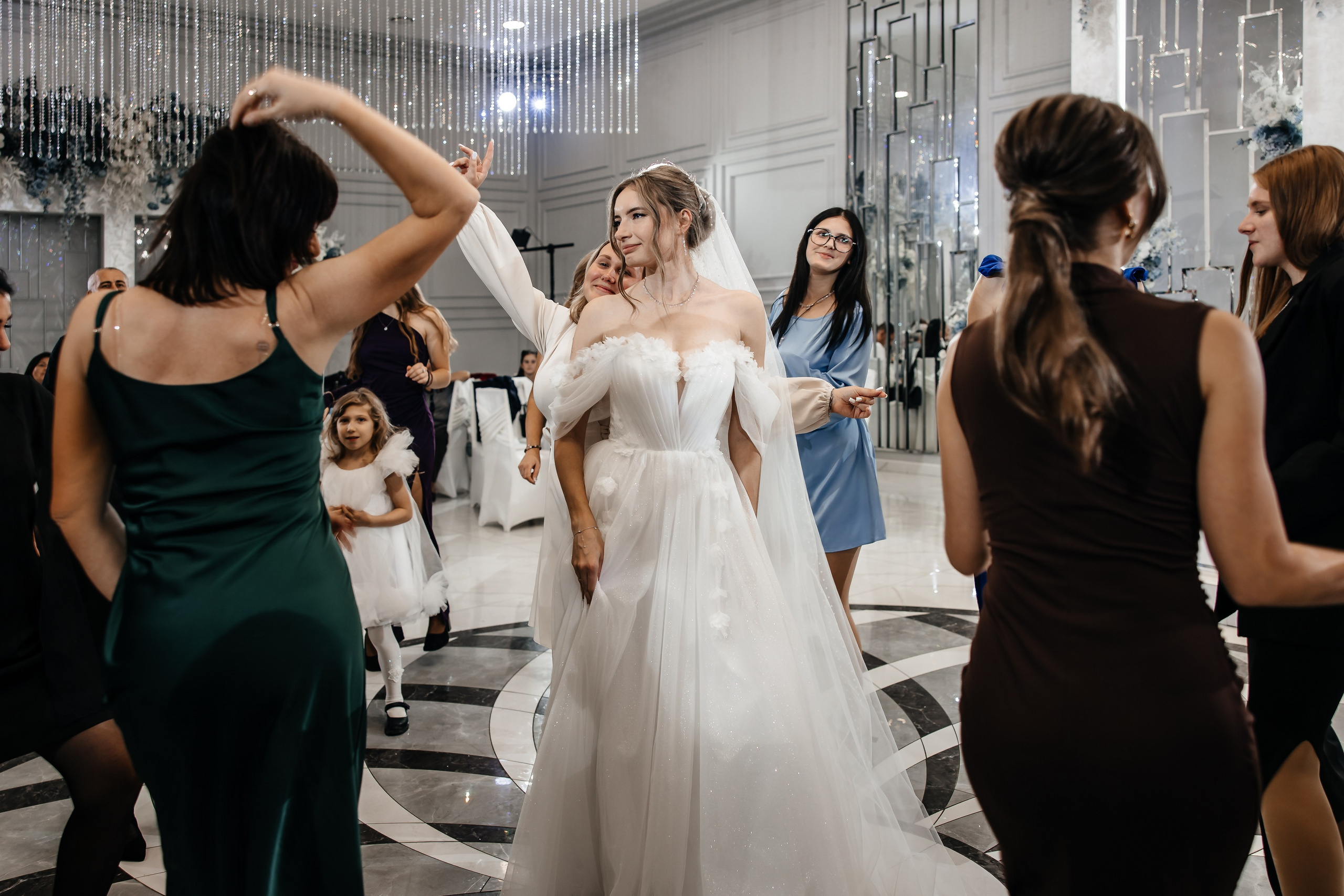 Анонс свадьбы Максима и Алены. Свадебный фотограф в Крыму и Севастополе Ольга Баскакова