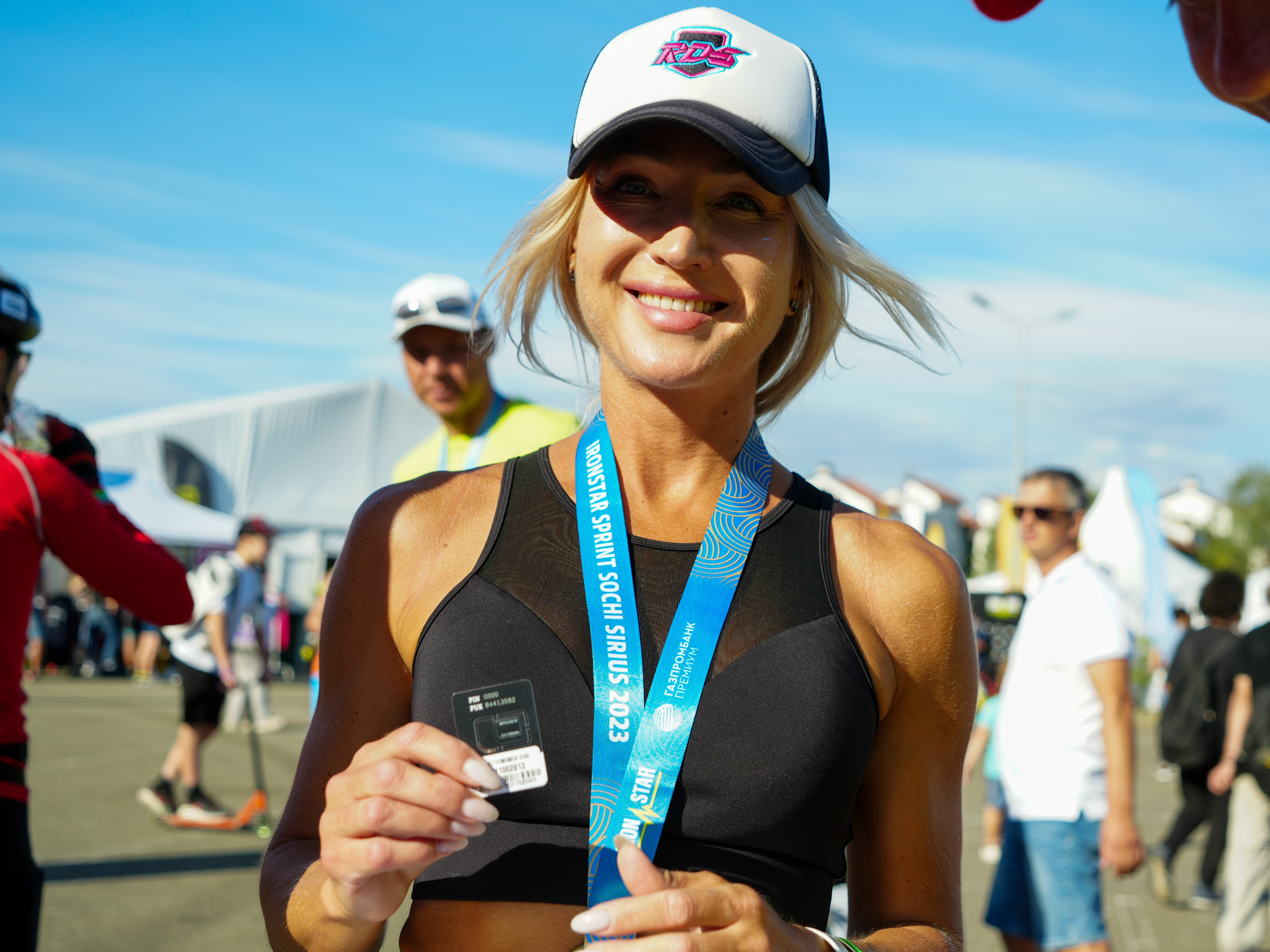 Фотоотчет партнерской интеграции для компании TELE2 на фестивале Ironstar. Репортажный фотограф в Красной Поляне и Сочи Павлюченко Екатерина