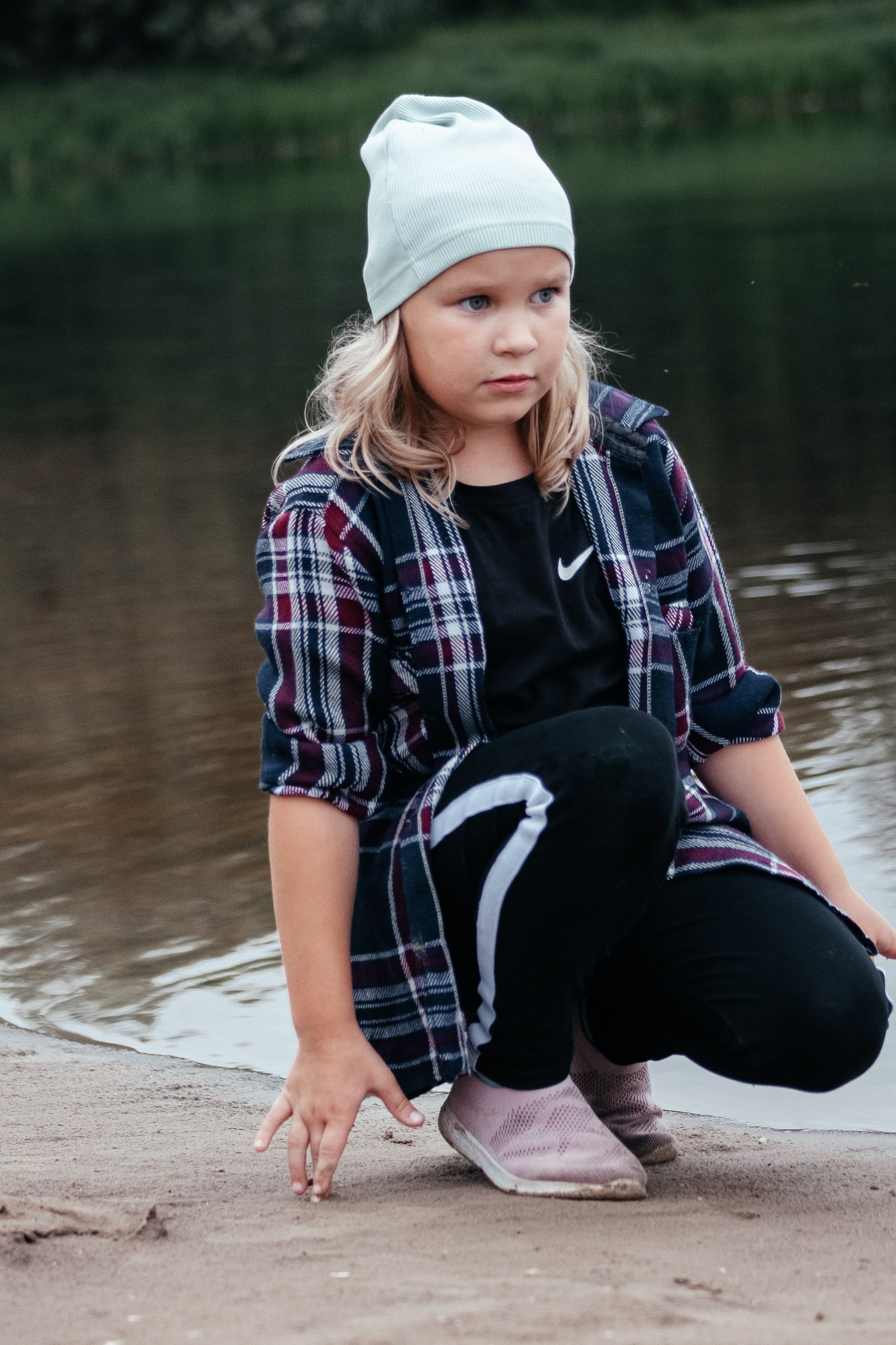 Ксюша и утки. Фотограф в Ветлуге Сергей Белов (VETLUGA B.S.)