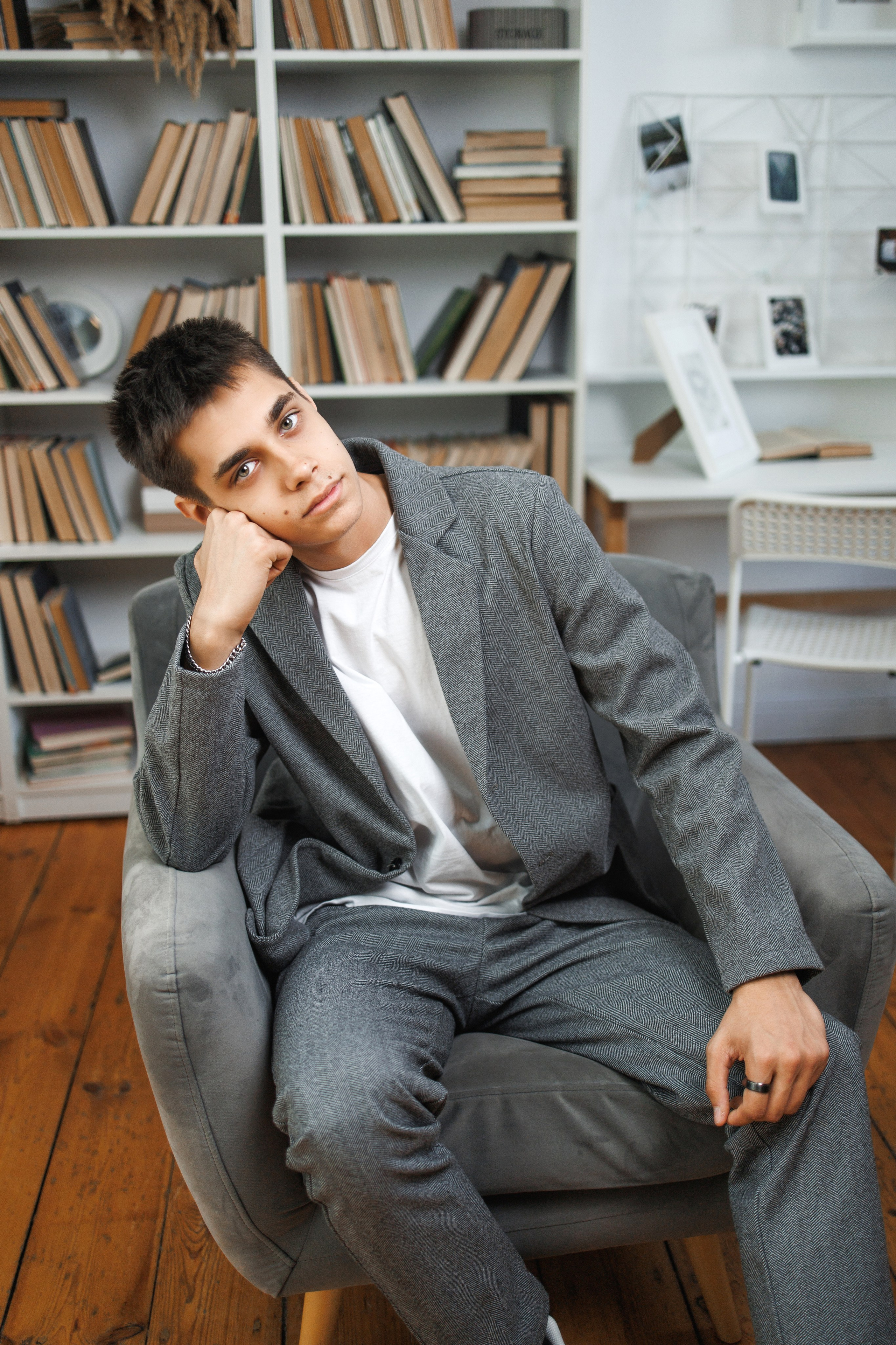 Портретная локация № 2. Выпускные альбомы клевербук Воронеж