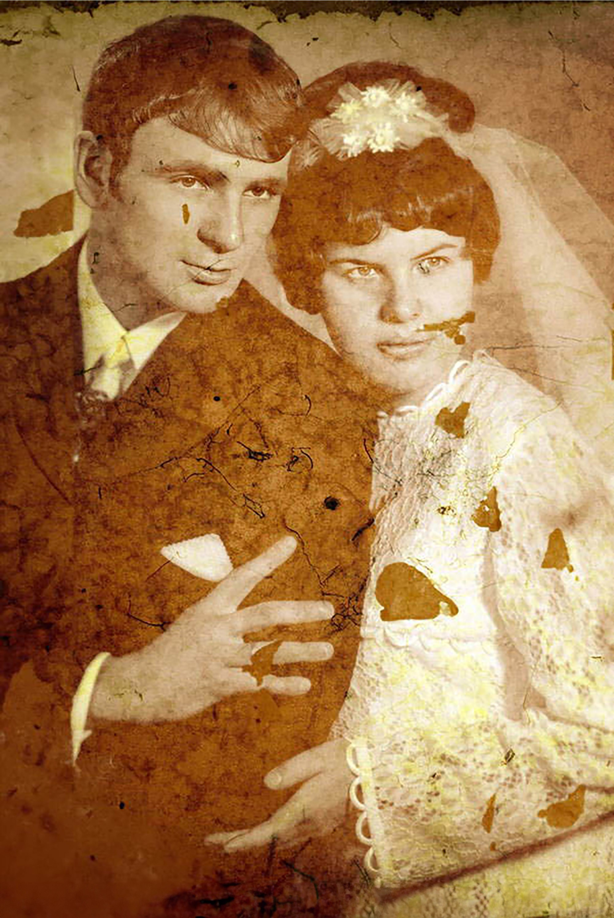 Revive Your Memories with Expert Photo Restoration Services. AI Photo Retoucher and Image Restorer Zhanna Ognivo