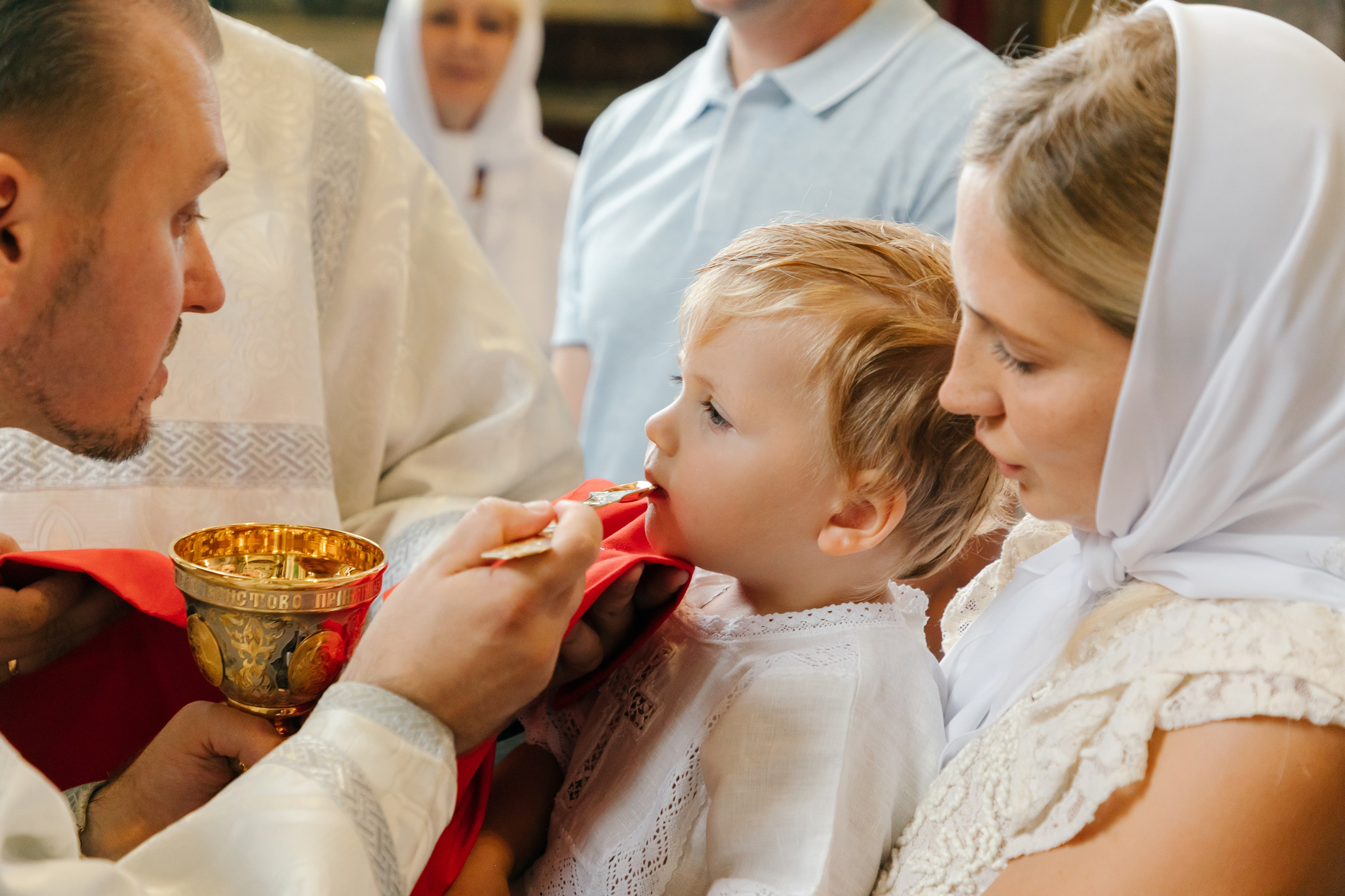 Крещение ребенка в Исаакиевском соборе СПб, крещение в церкви цена, крещение ребенка цена в спб невский район, можно крестить в исаакий, крещение в исаакиевском соборе санкт-петербурга 2023, как и где покрестить ребенка в спб, как записаться на крестины ребенка в исаакиевском соборе, фотограф на