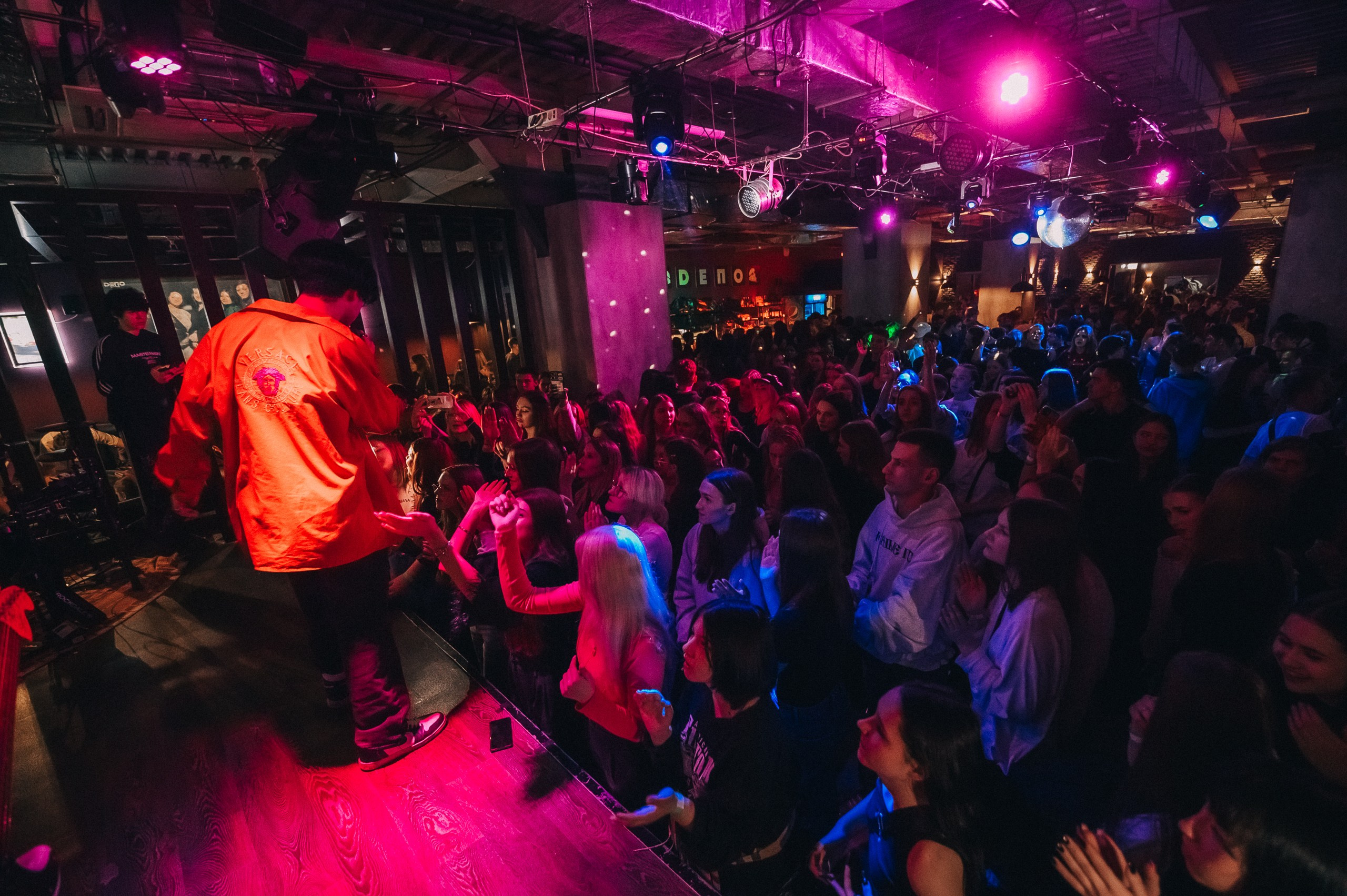 8 MARCH WOMENS DAY PARTY. Фотограф в Кемерово Владислав Шульц