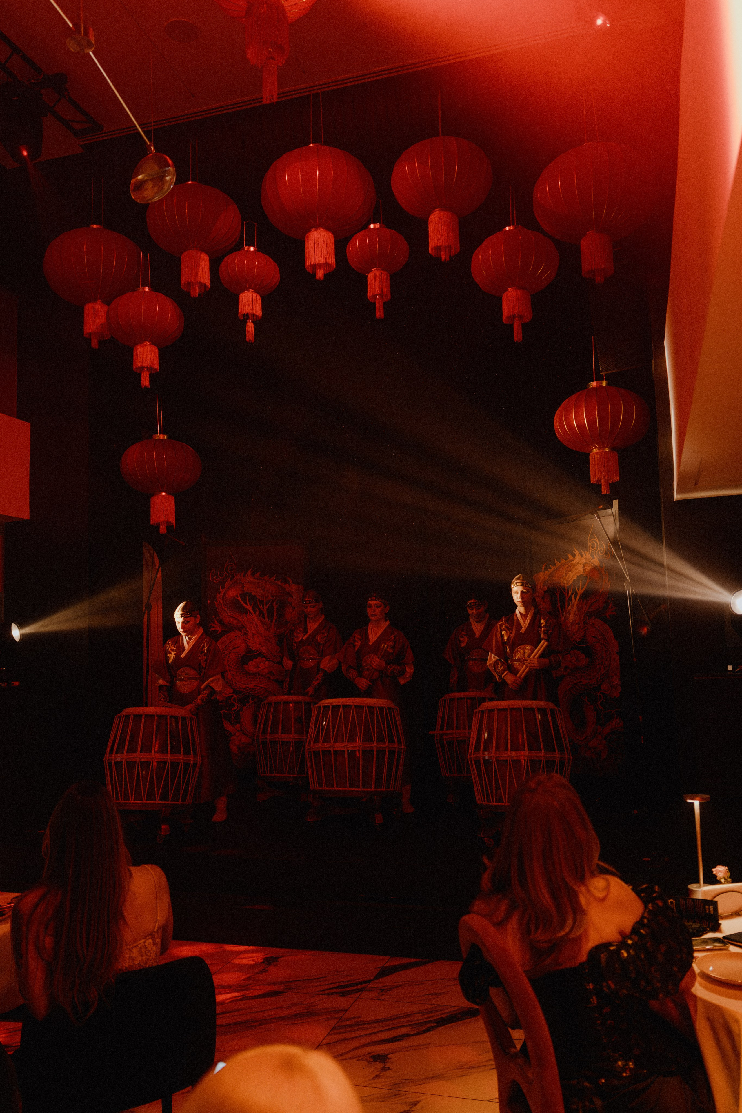 8 марта (воскресенье). BENUAR Restaurant