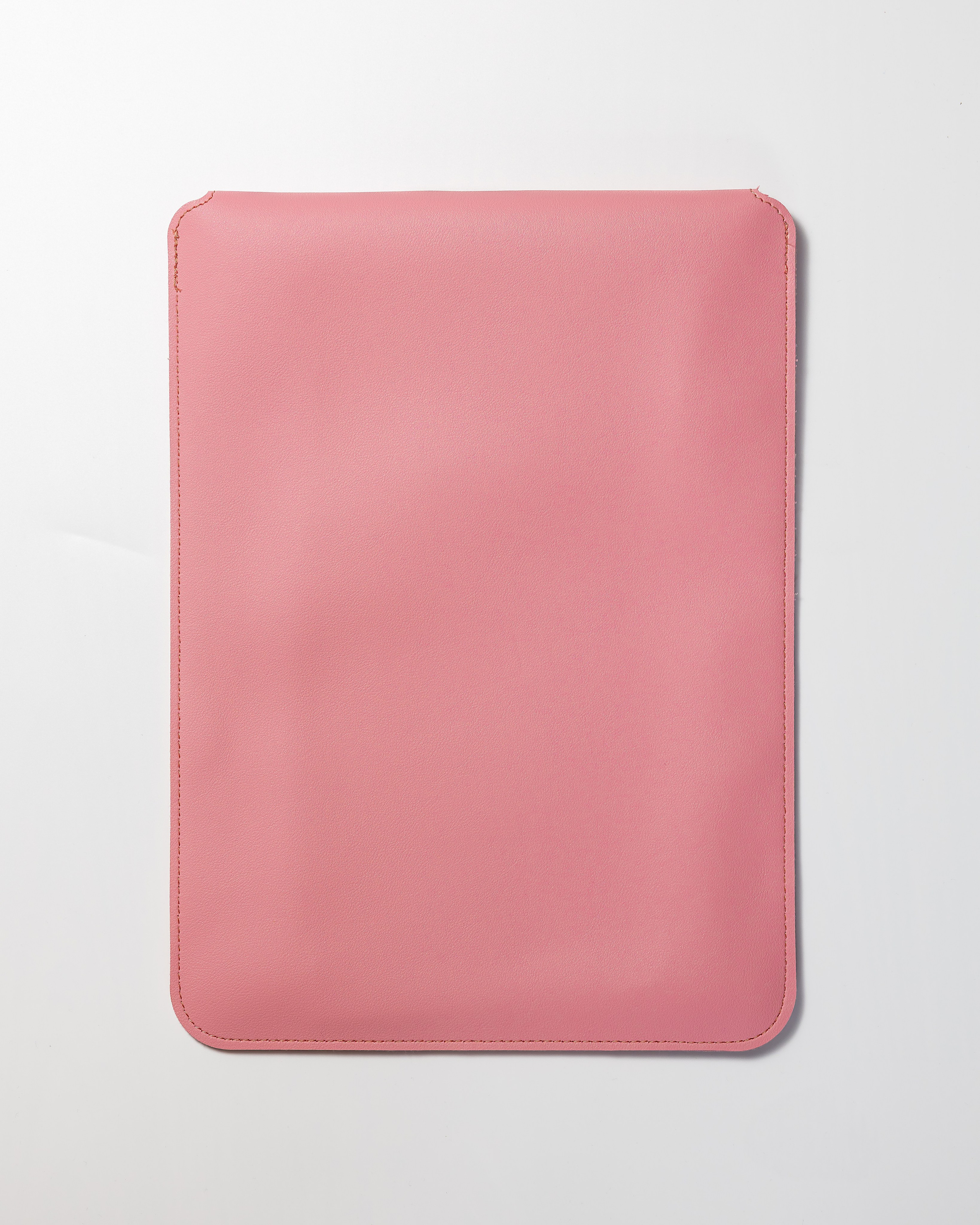 WB: Клавиатуры и чехлы. Фотограф и видеограф в Улан-Удэ: Аюна Габагуева и Артём Шаханов