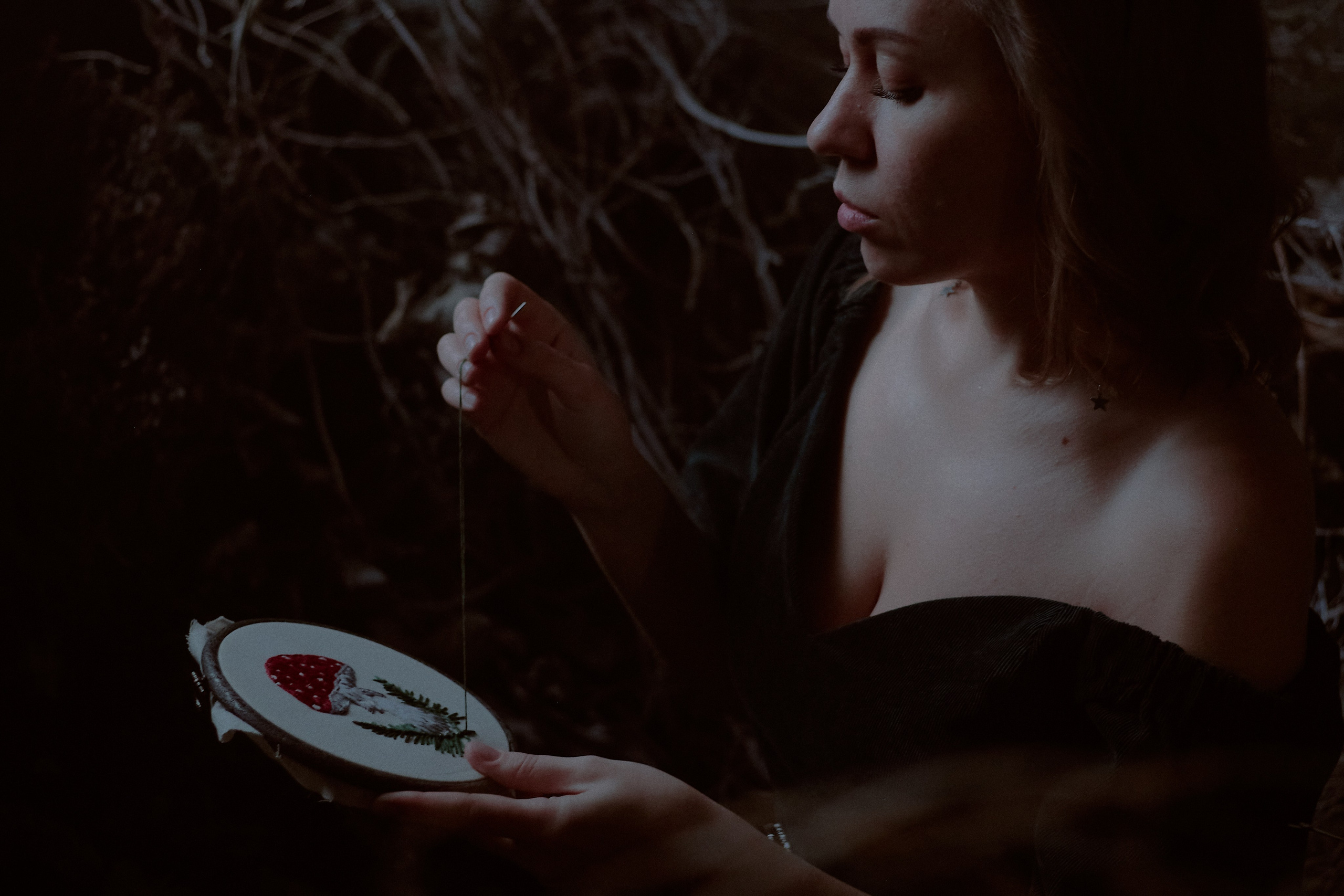 Тень. Фотограф лавстори Москва/МО Приятелева Ангелина