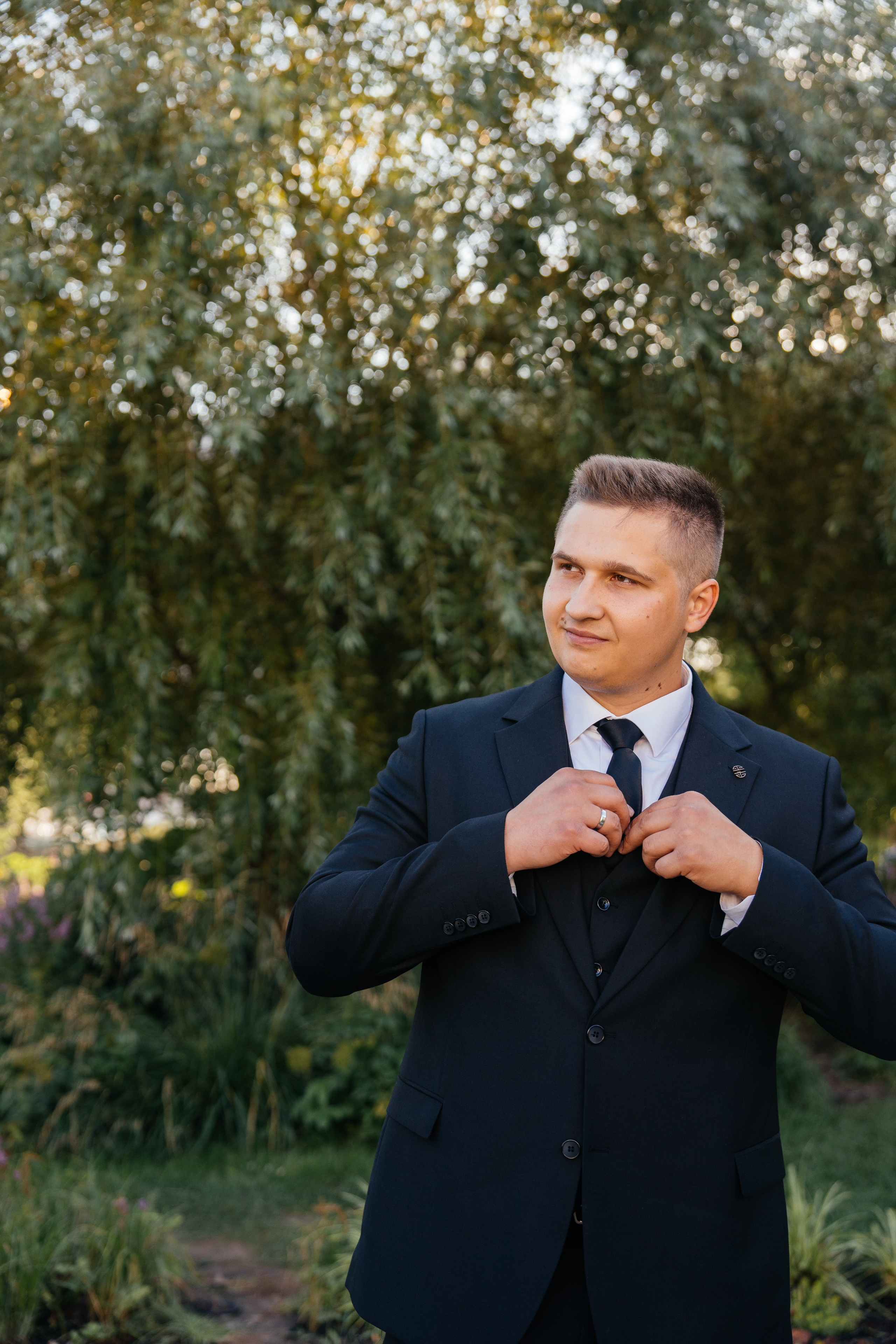 Свадебная фотосессия в Москве у высотки на Котельнической набережной. Свадебный фотограф в Москве Анна Полушина