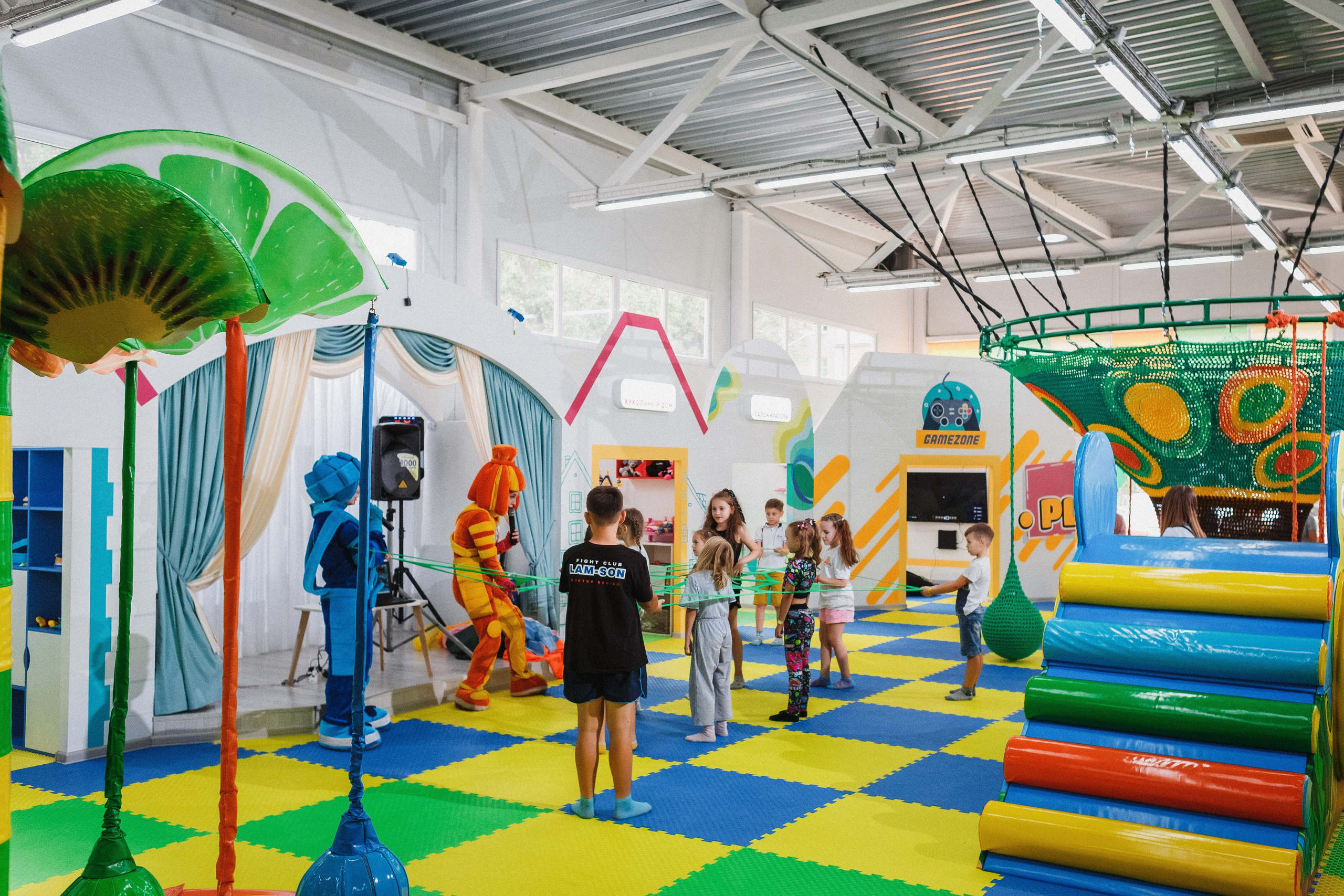 Волшебные моменты: детский праздник в игровой Клумба, Таганрог. Свадебный и семейный фотограф в Таганроге Бакарюк Антон