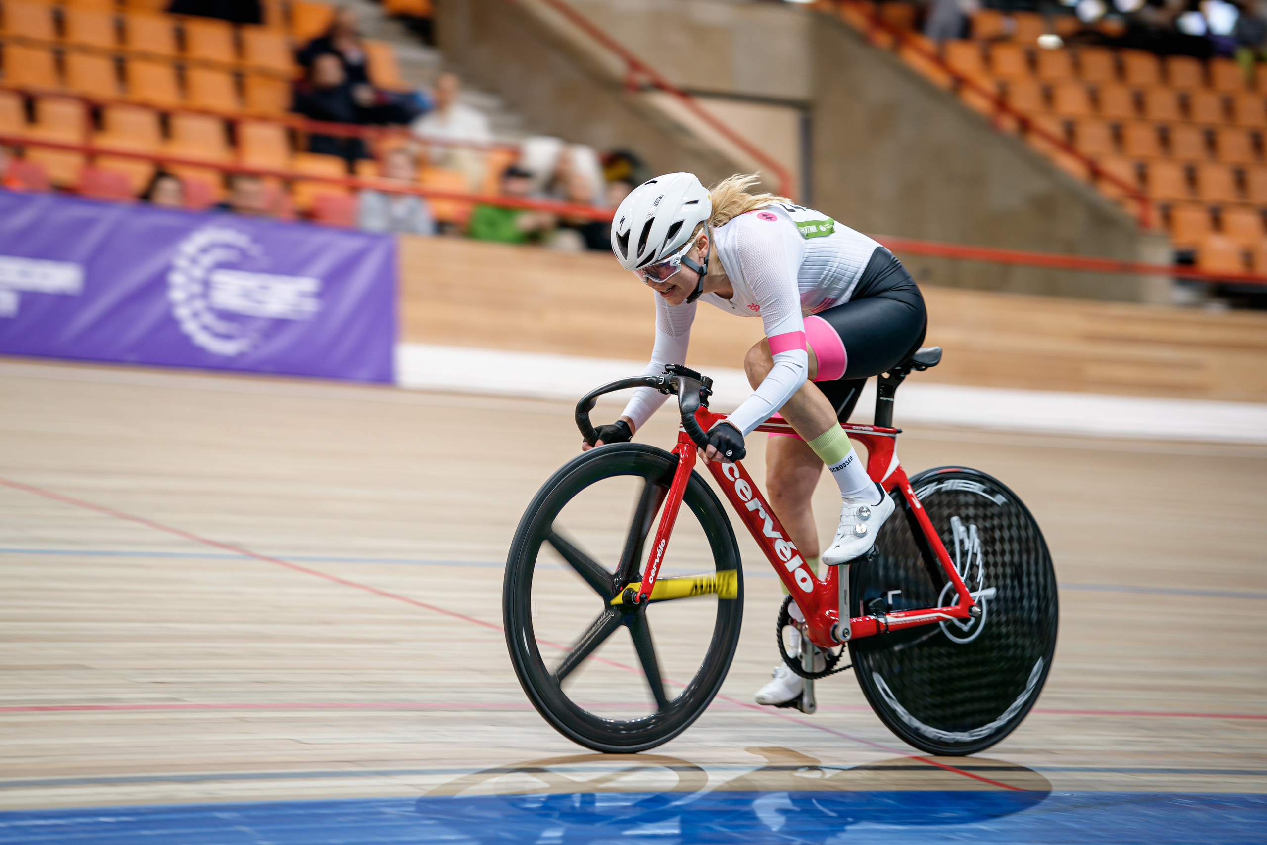 Фотосъемка велотрек Крылатское. Спортивный и репортажный фотограф Иван Счетчиков