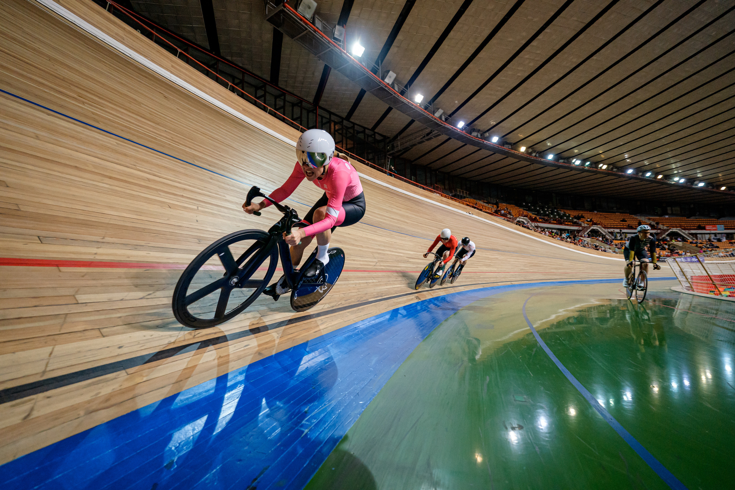 Sputnik & Лига Мастеров. Спортивный и репортажный фотограф Иван Счетчиков