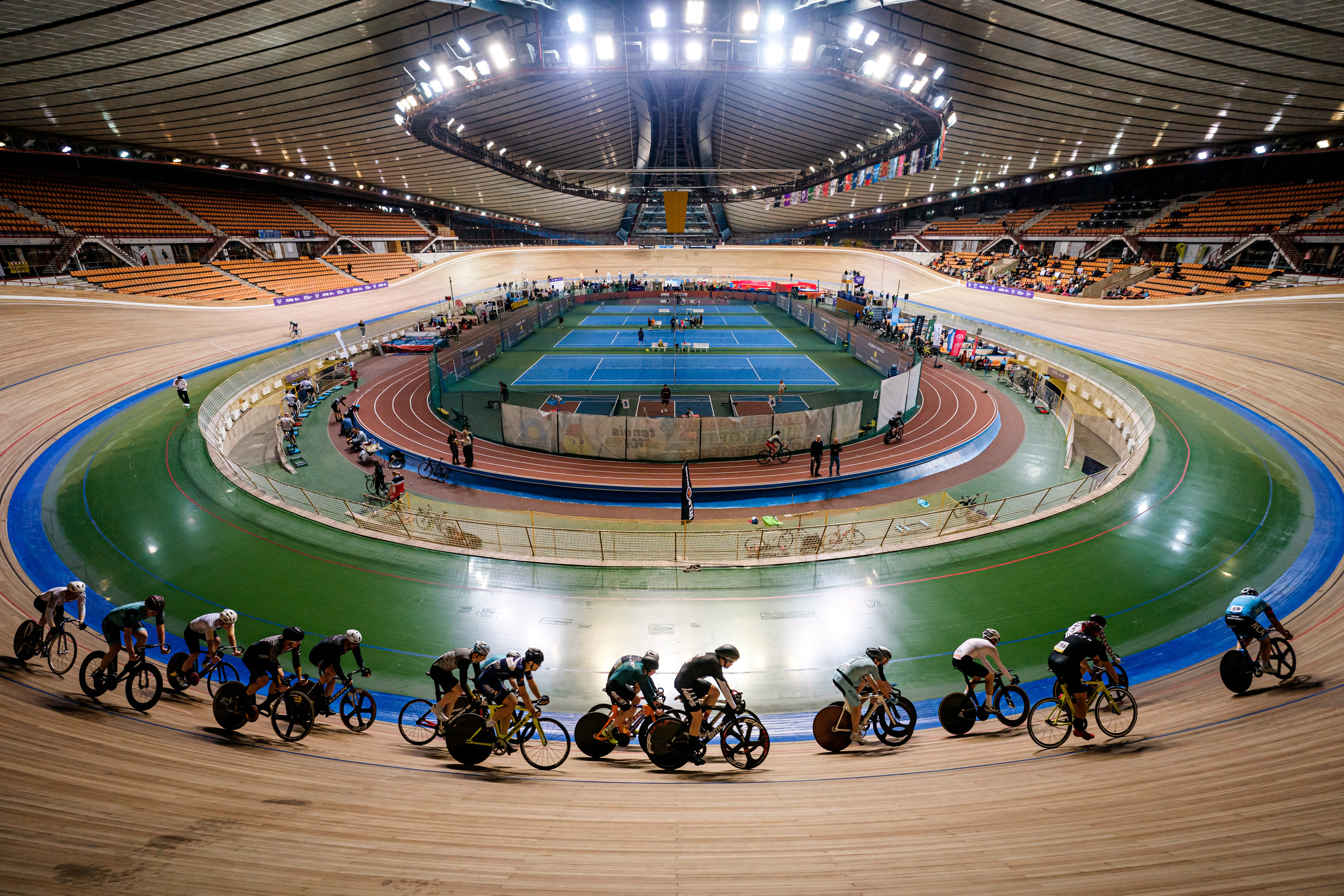 Фотосъемка велотрек Крылатское. Спортивный и репортажный фотограф Иван Счетчиков