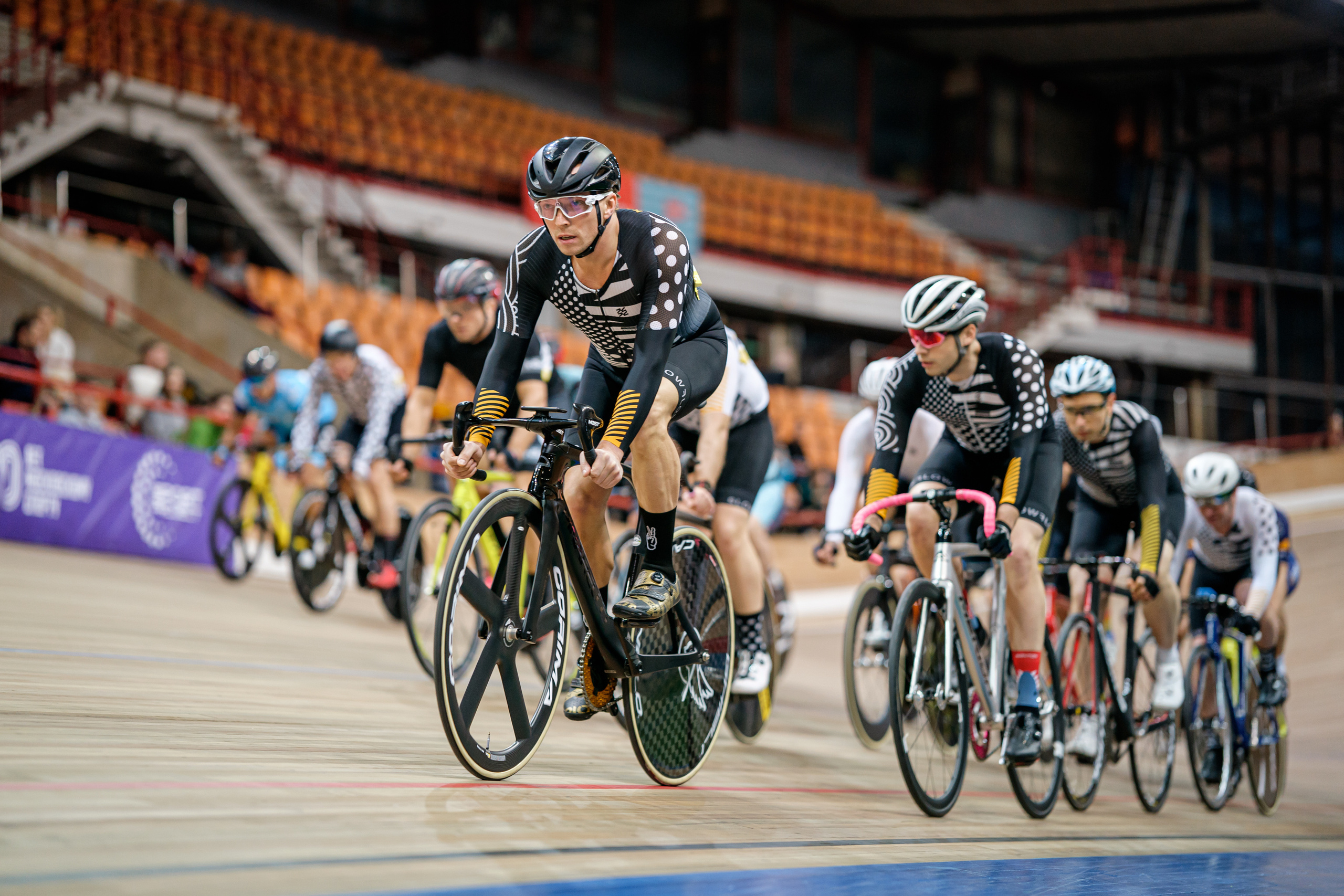 Фотосъемка велотрек Крылатское. Спортивный и репортажный фотограф Иван Счетчиков