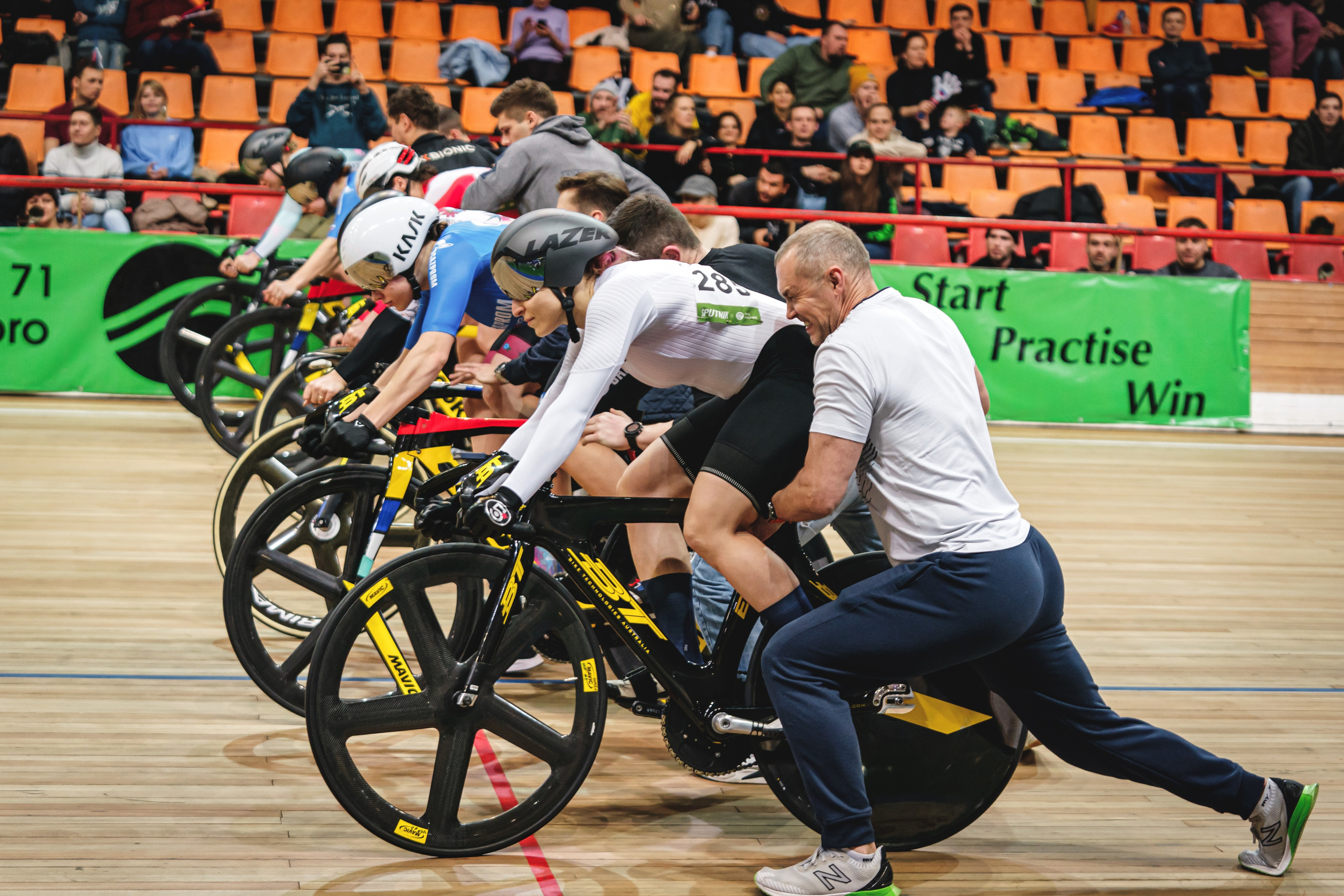 Sputnik & Лига Мастеров. Спортивный и репортажный фотограф Иван Счетчиков