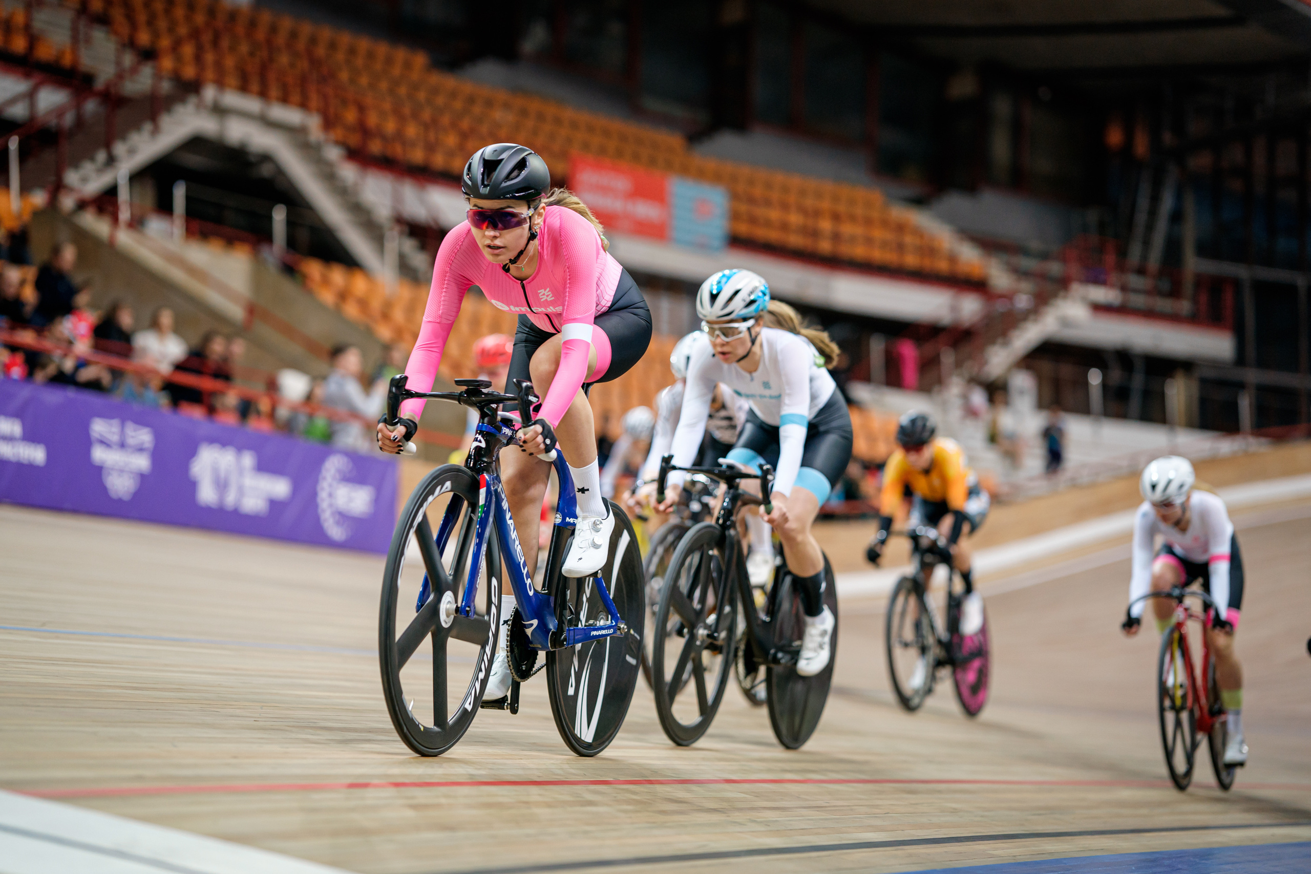 Фотосъемка велотрек Крылатское. Спортивный и репортажный фотограф Иван Счетчиков