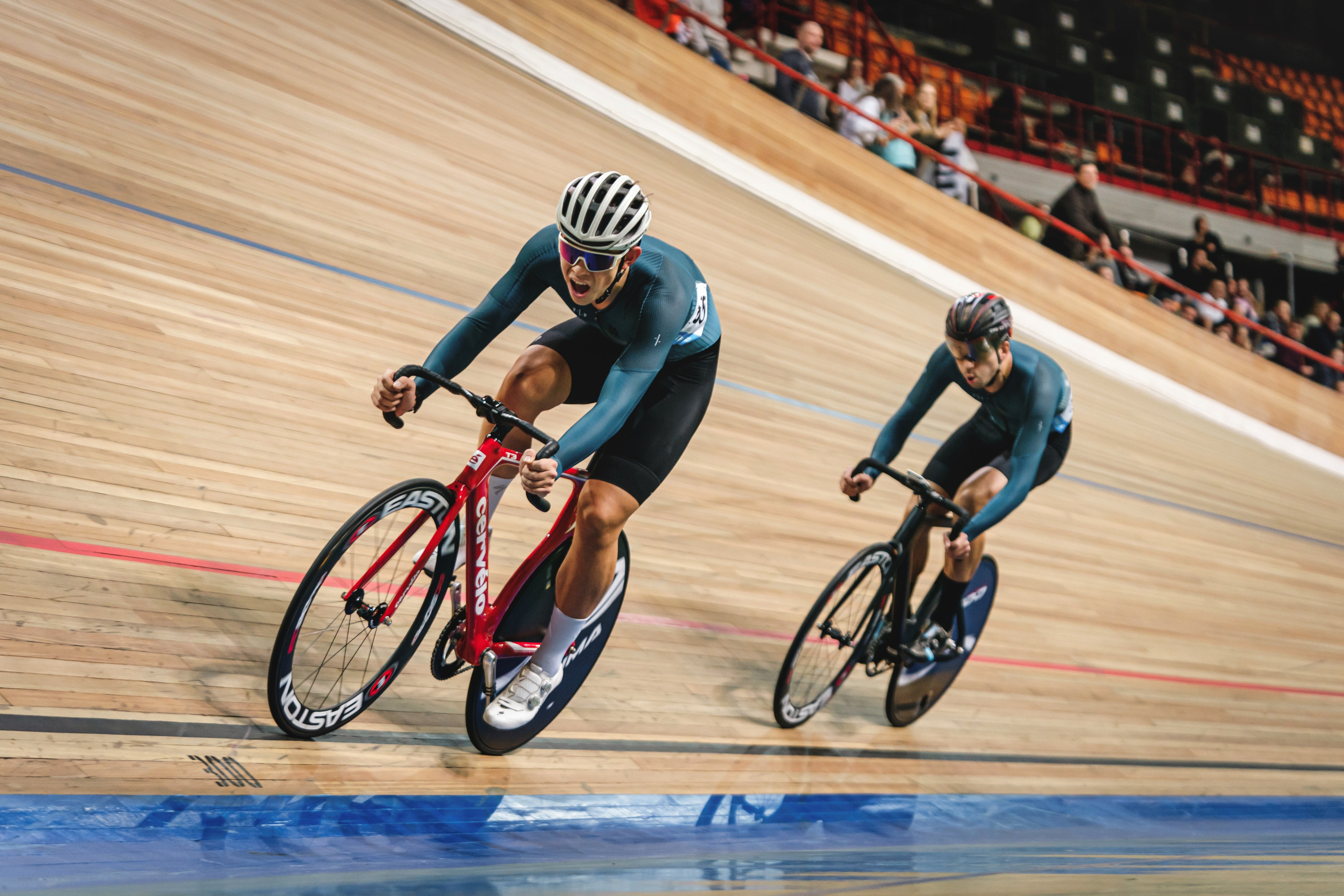 Sputnik & Лига Мастеров. Спортивный и репортажный фотограф Иван Счетчиков