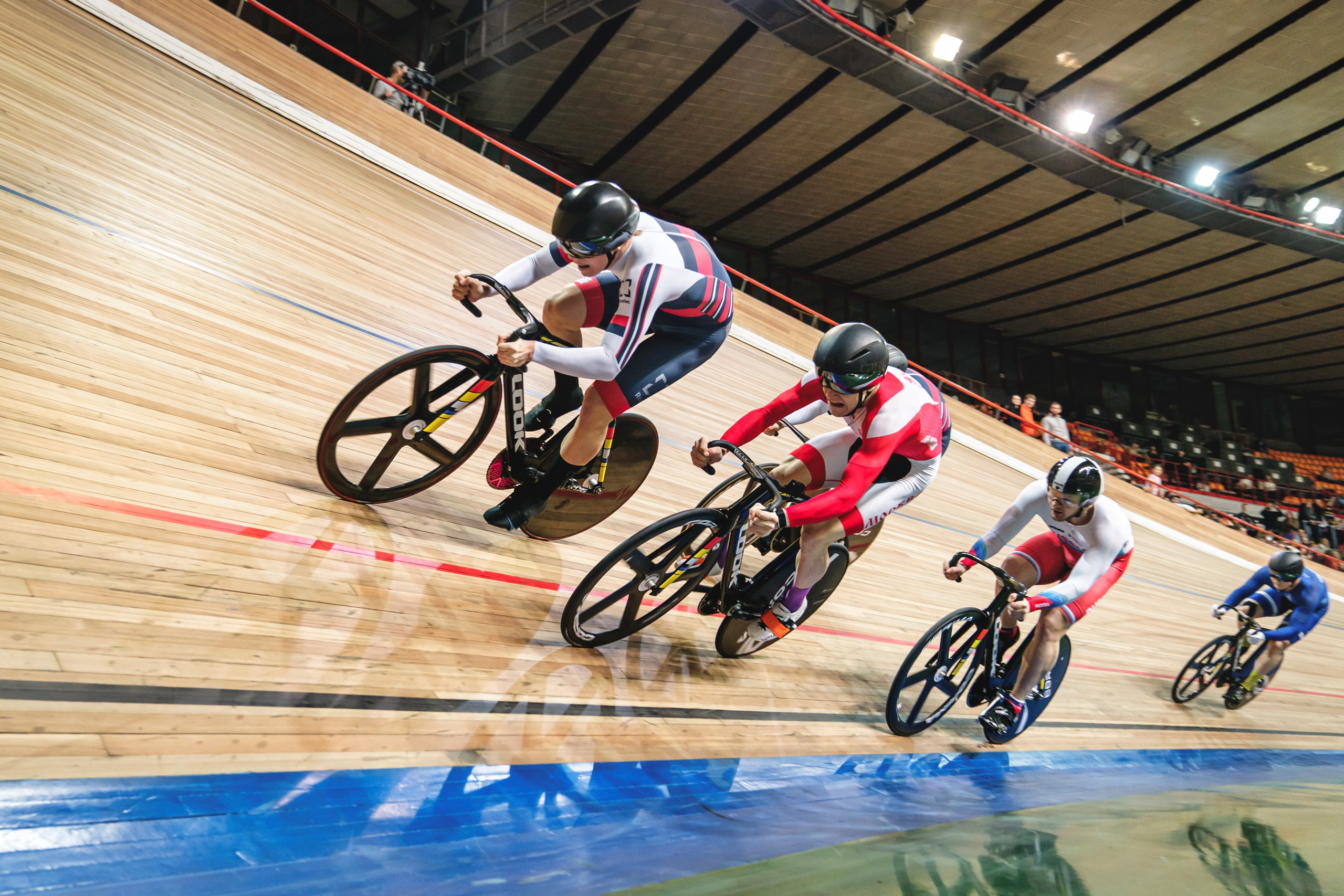 Sputnik & Лига Мастеров. Спортивный и репортажный фотограф Иван Счетчиков