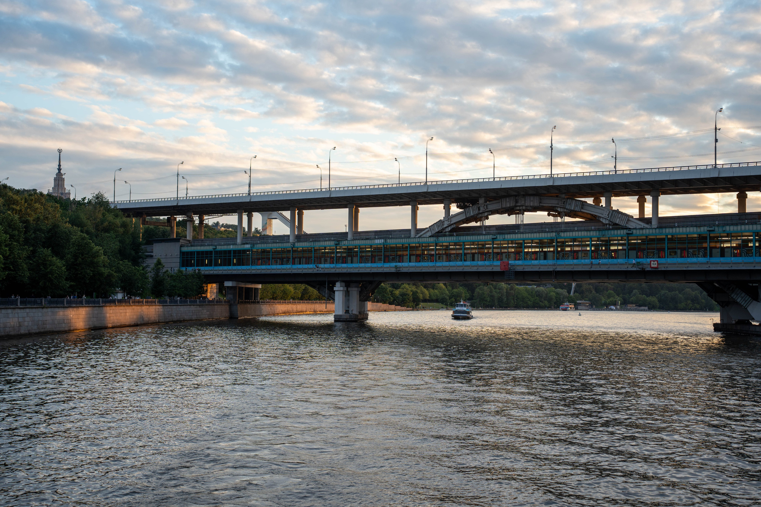 Выпускной на пароходе 29.06.2026. Коммерческий и художественный фотограф и видеограф в Москве Арсений Тургенев