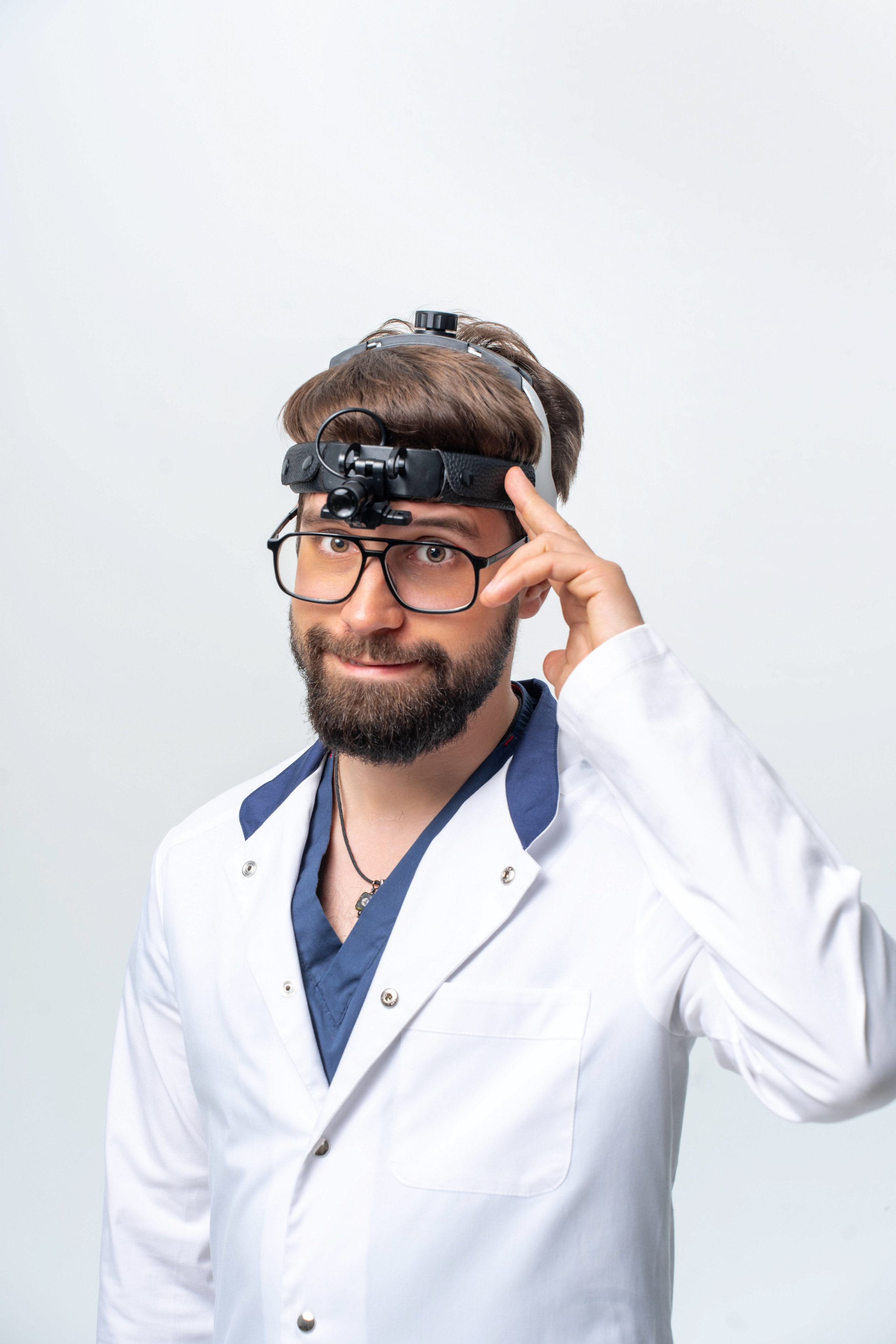 Фотосессия для лор врача в фотостудии в Москве