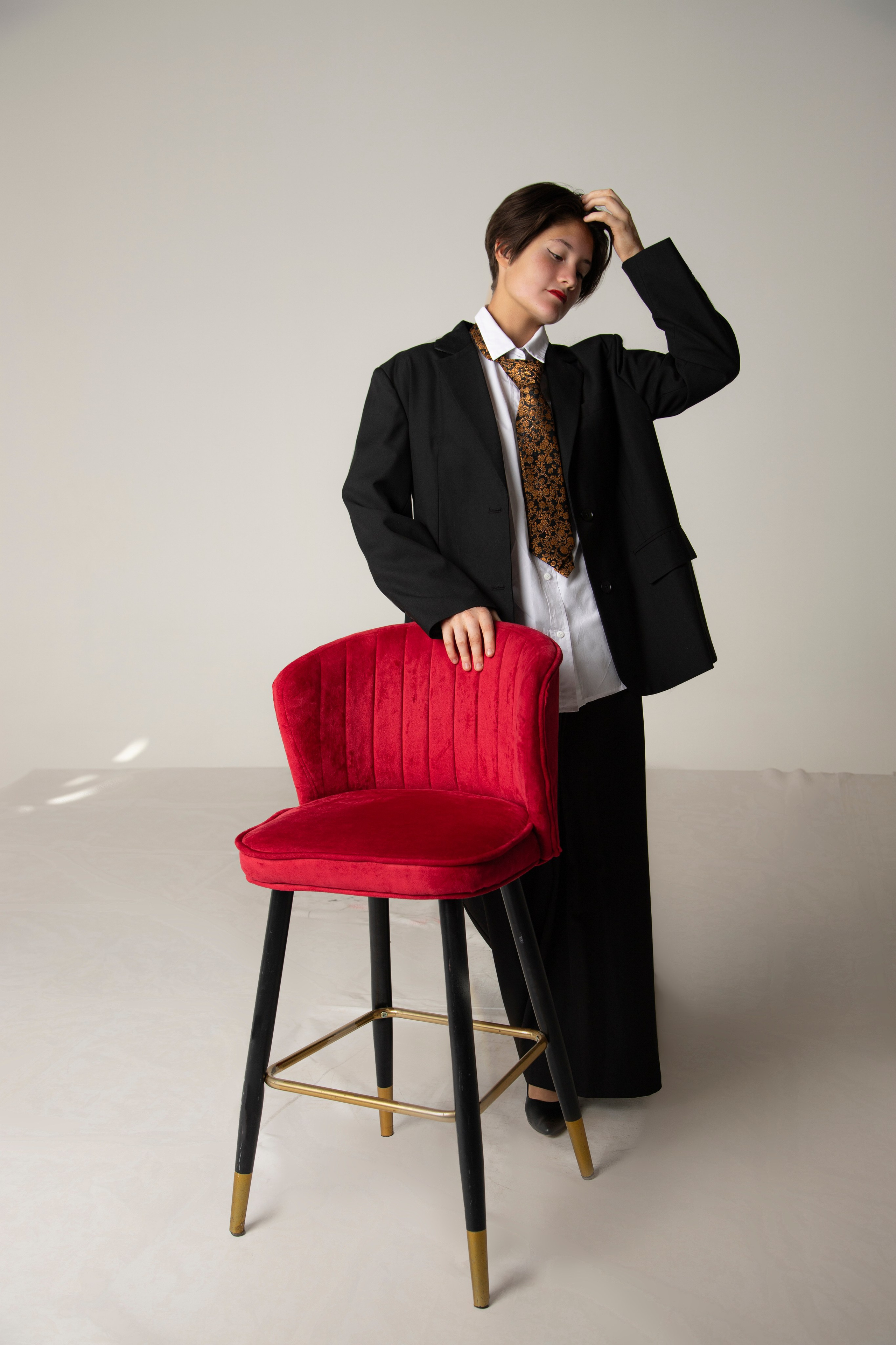 Съемка с красным роялем. Индивидуальные и семейные съемки в Москве. Портретный фотограф Наталья Олейник