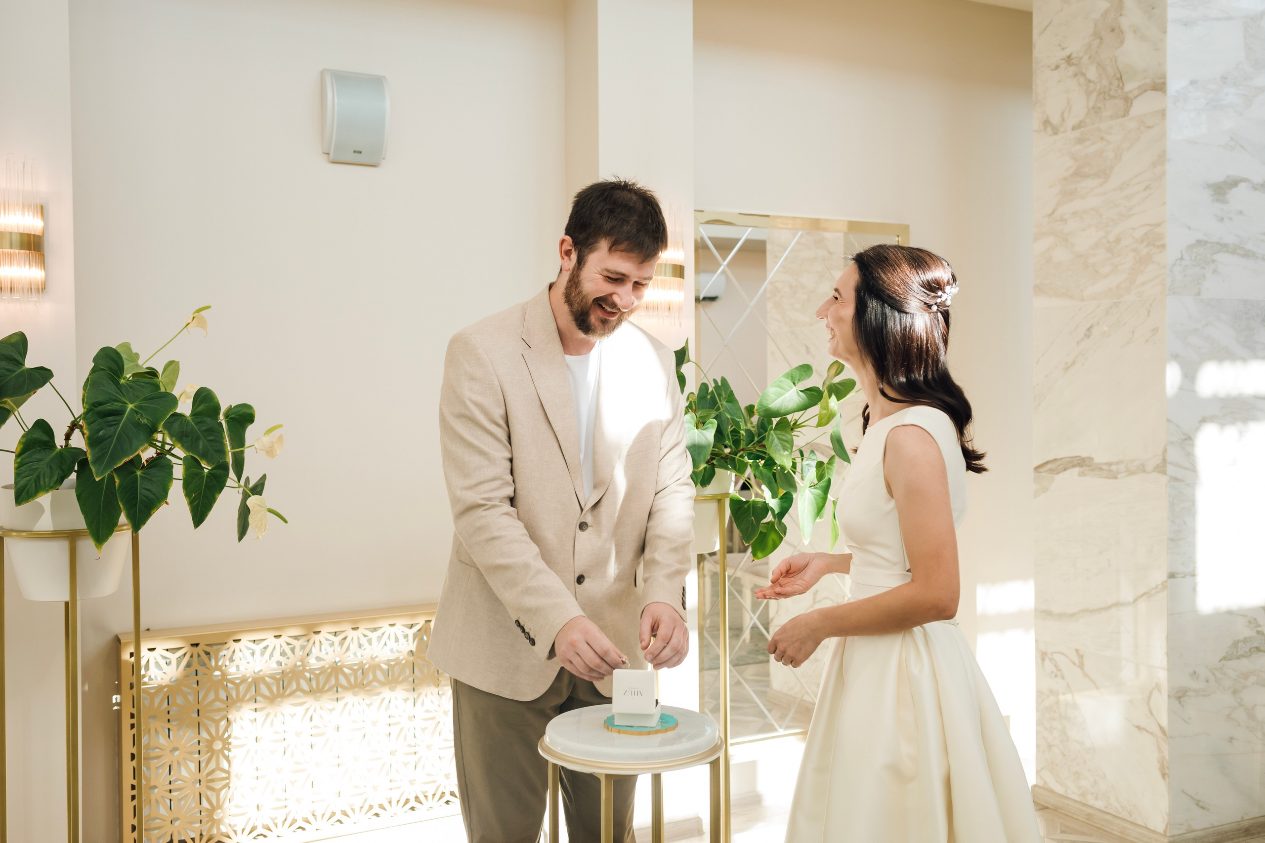 Таня и Миша. Свадьба в лофте. Свадебный и семейный фотограф в Москве Евгения Лисина