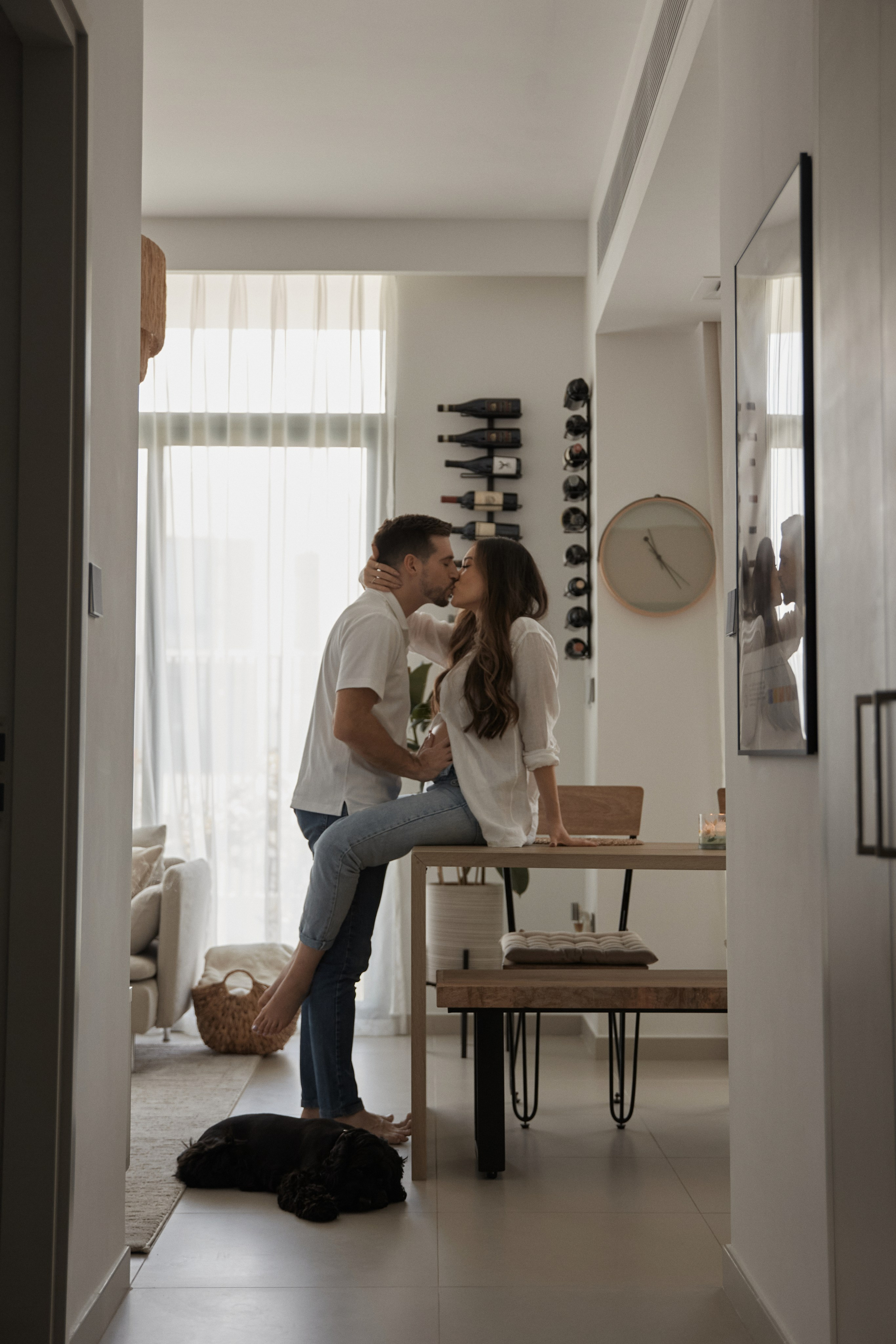 Cozy Pregnancy Photoshoot Dubai | At-Home Comfort