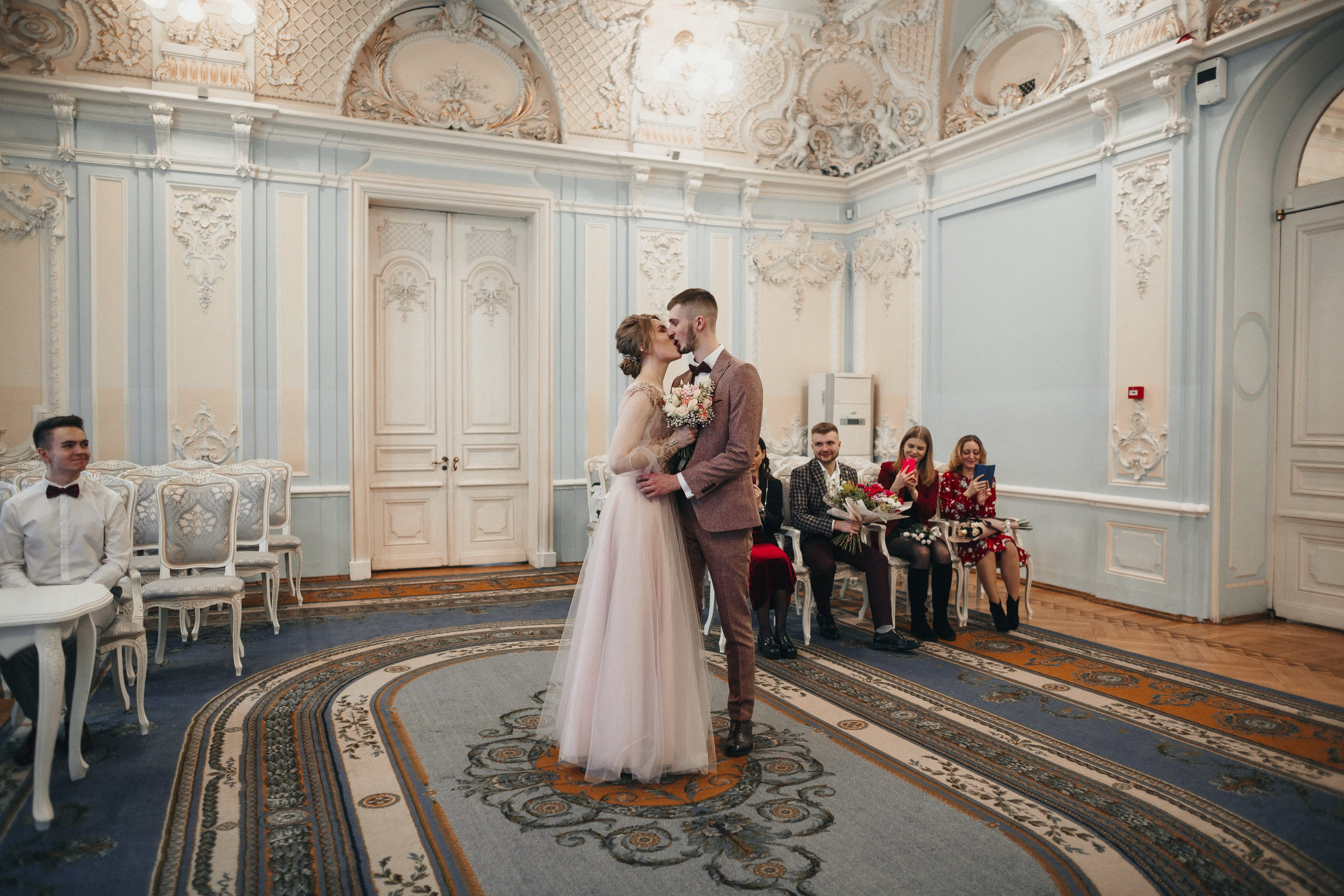 Расслабимся. Свадебный фотограф Игорь Брундасов 8PHOTO на свадьбу венчание загс СПб