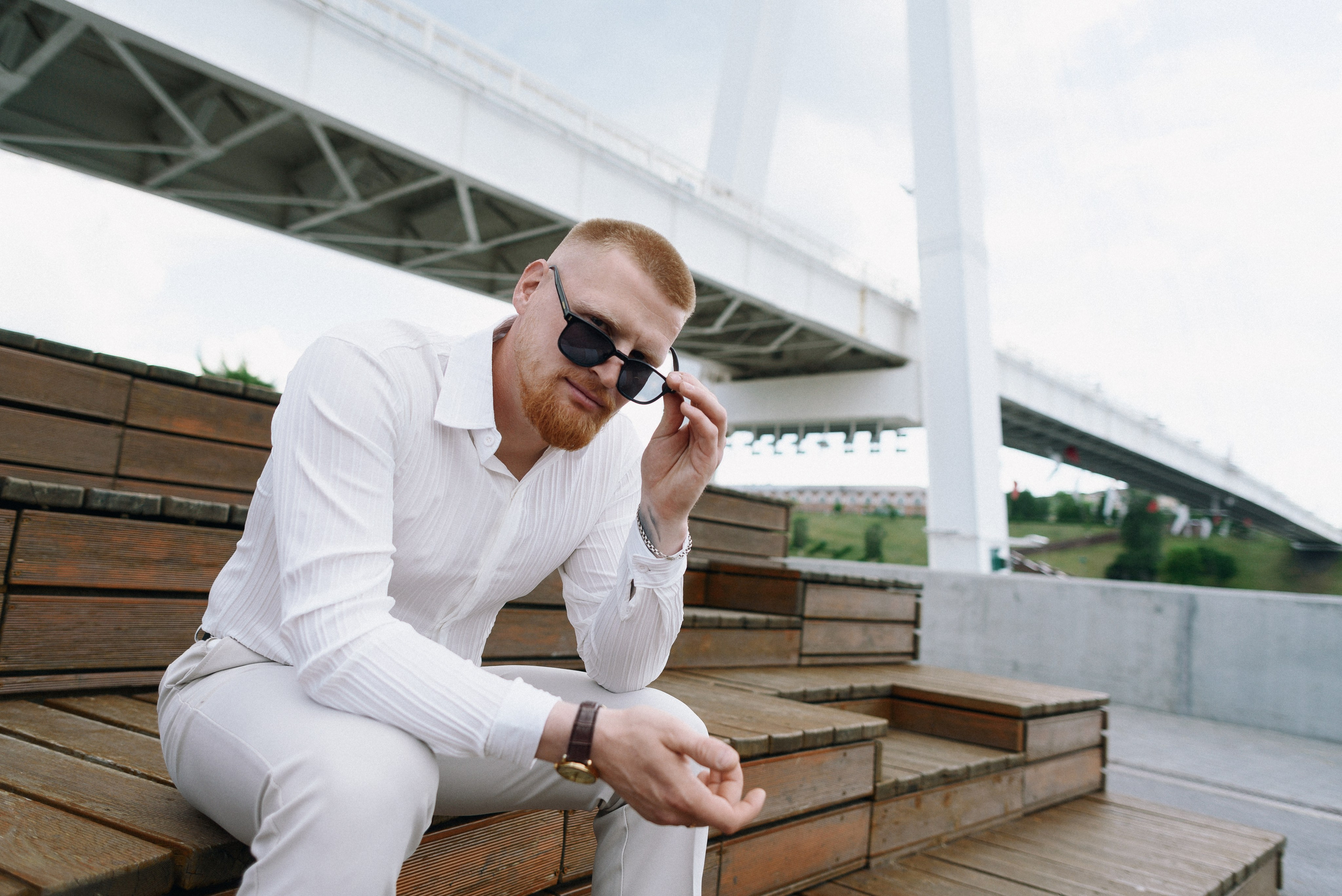 Свадебная фотосессия тюмень мост влюбленных. Фотограф Дарья Мустафина, Тюмень