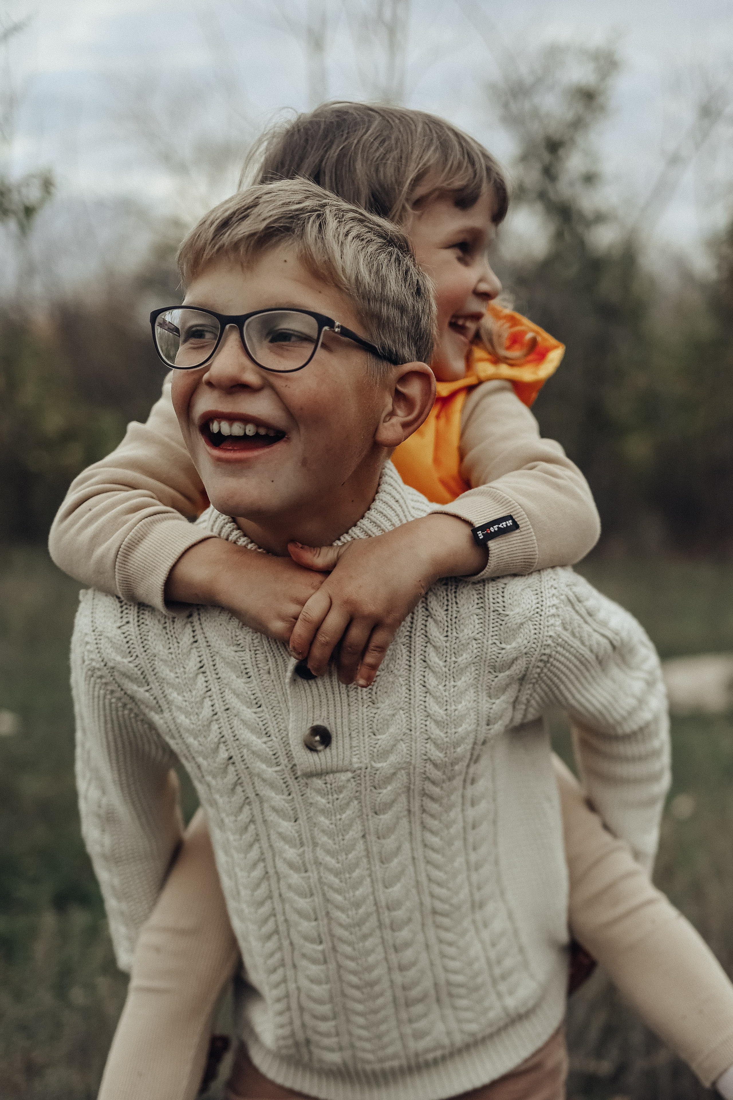 Семейная прогулочная съёмка. Фотограф в Астане Элина Багинская