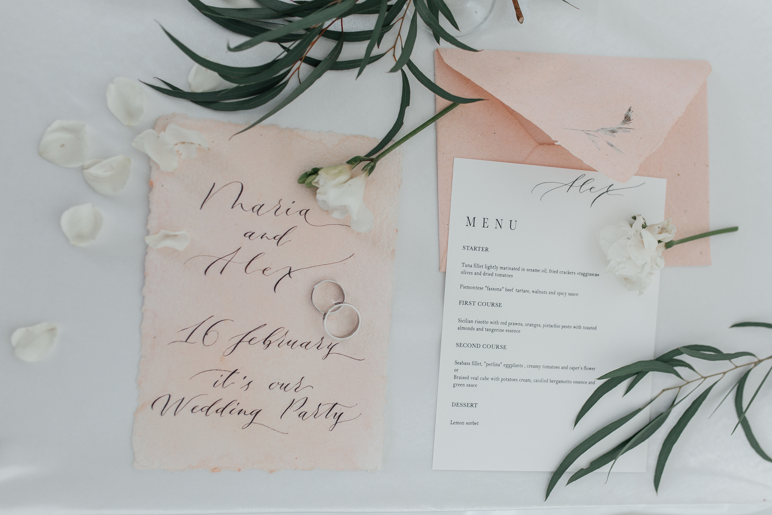 Свадебная фотосессия в студии. Фото Радости. Свадебный и семейный фотограф в Москве Юлия Самойлова