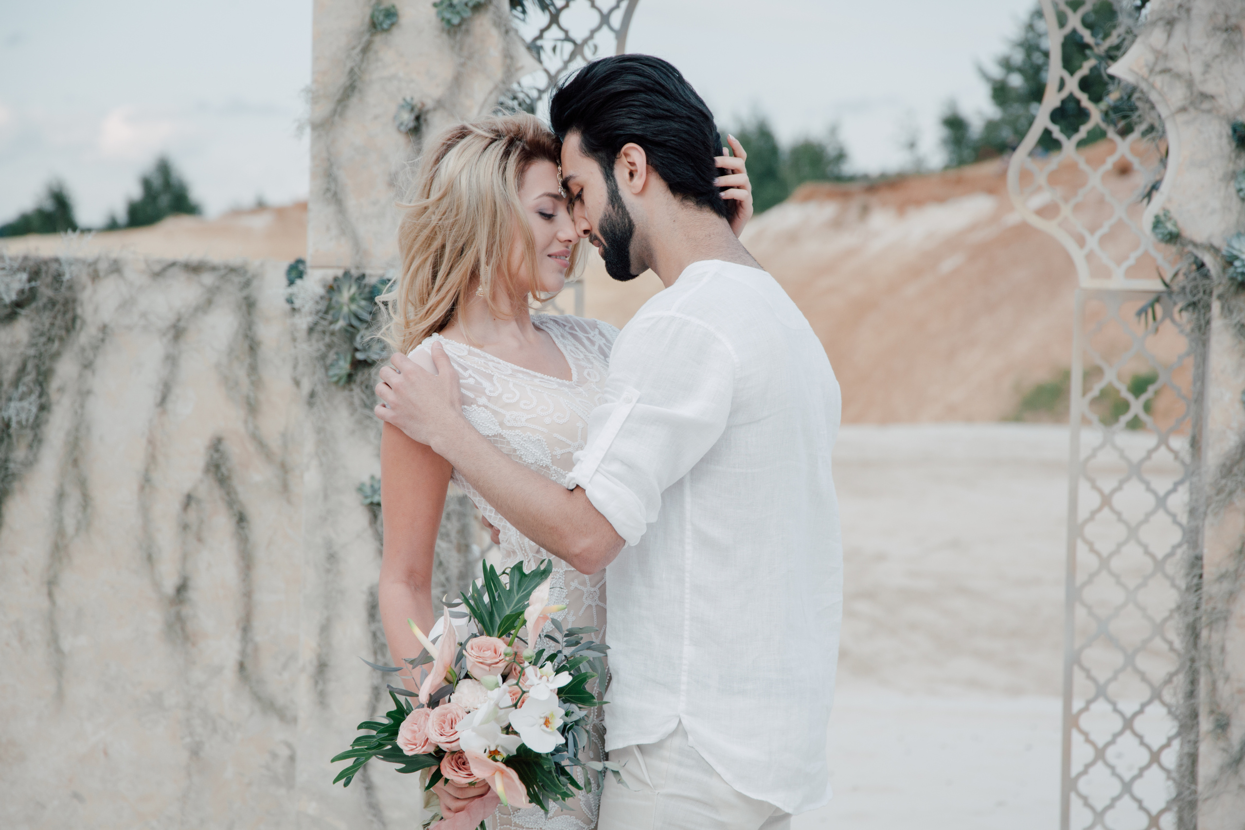 Свадебная фотосессия на песках. Фото Радости. Свадебный и семейный фотограф в Москве Юлия Самойлова