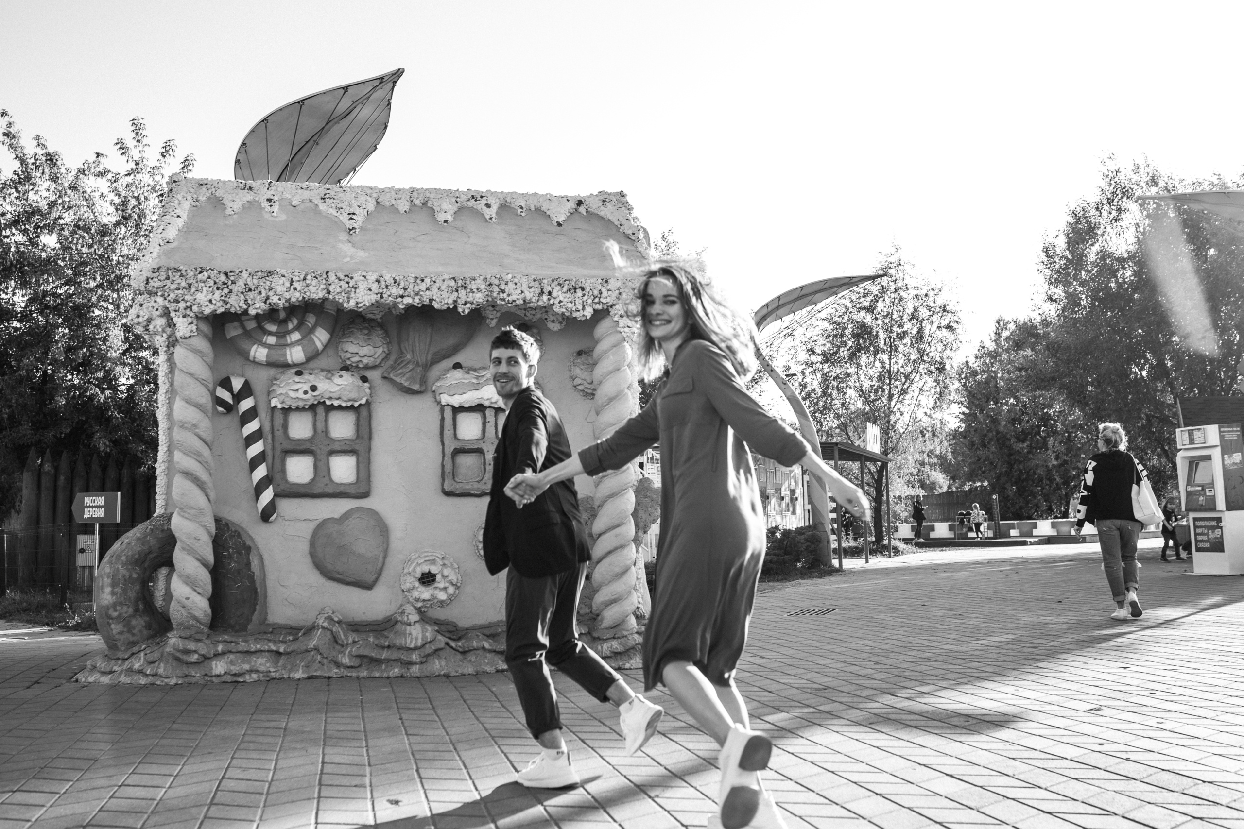 Фотосессия на аттракционах. Фото Радости. Свадебный и семейный фотограф в Москве Юлия Самойлова
