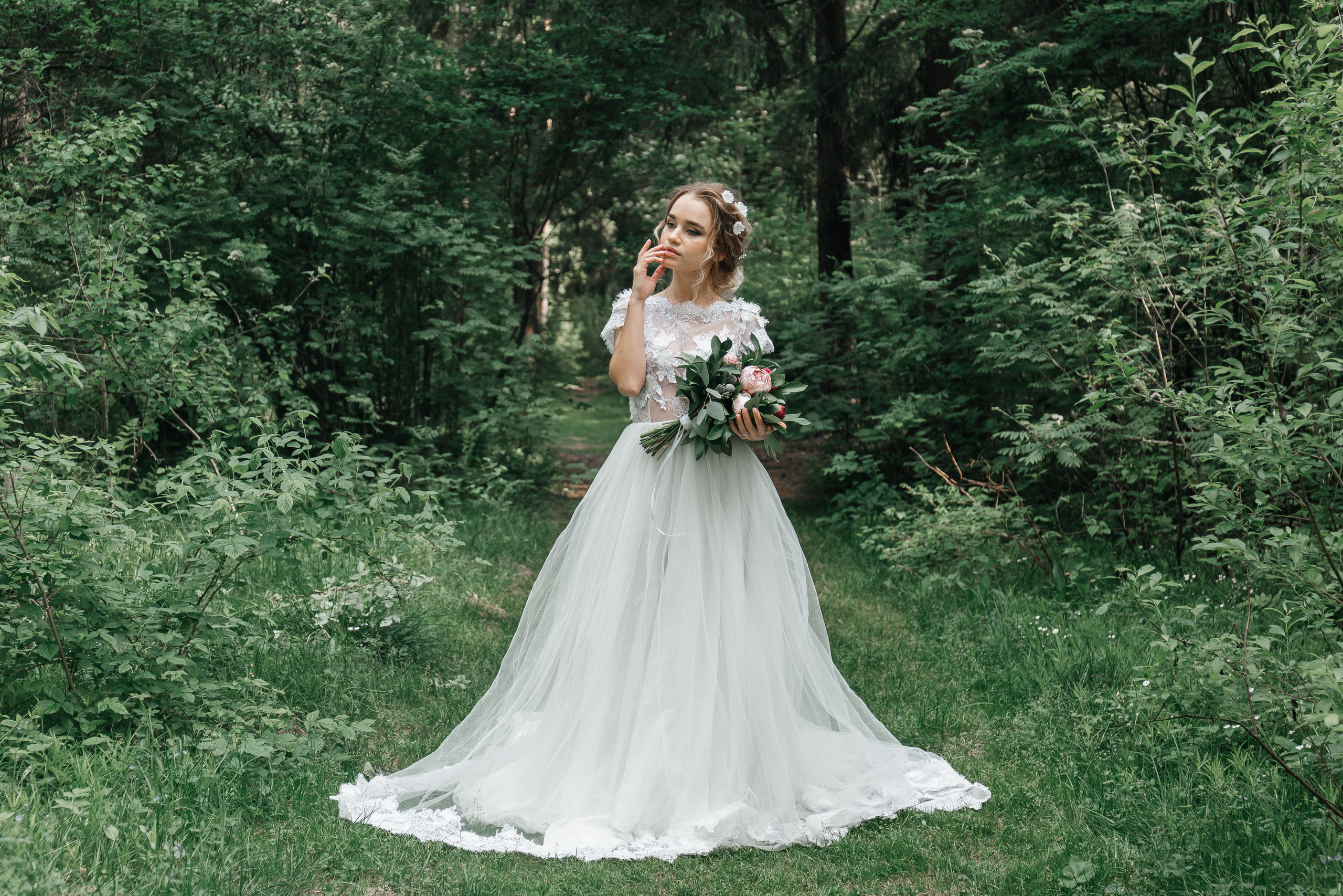 Камерная свадьба в лесу. Фото Радости. Свадебный и семейный фотограф в Москве Юлия Самойлова