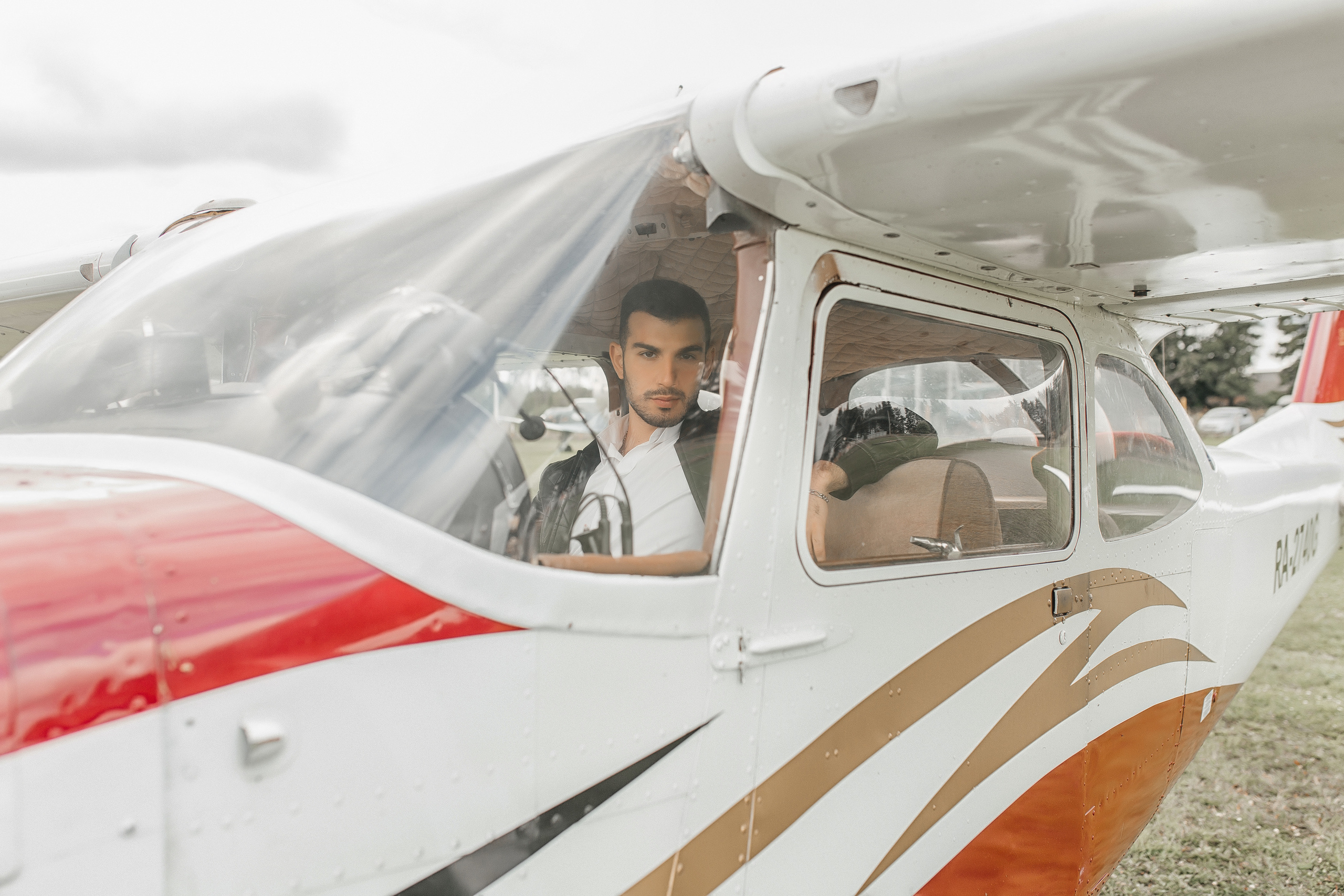 Фотосессия с самолетом. Фото Радости. Свадебный и семейный фотограф в Москве Юлия Самойлова