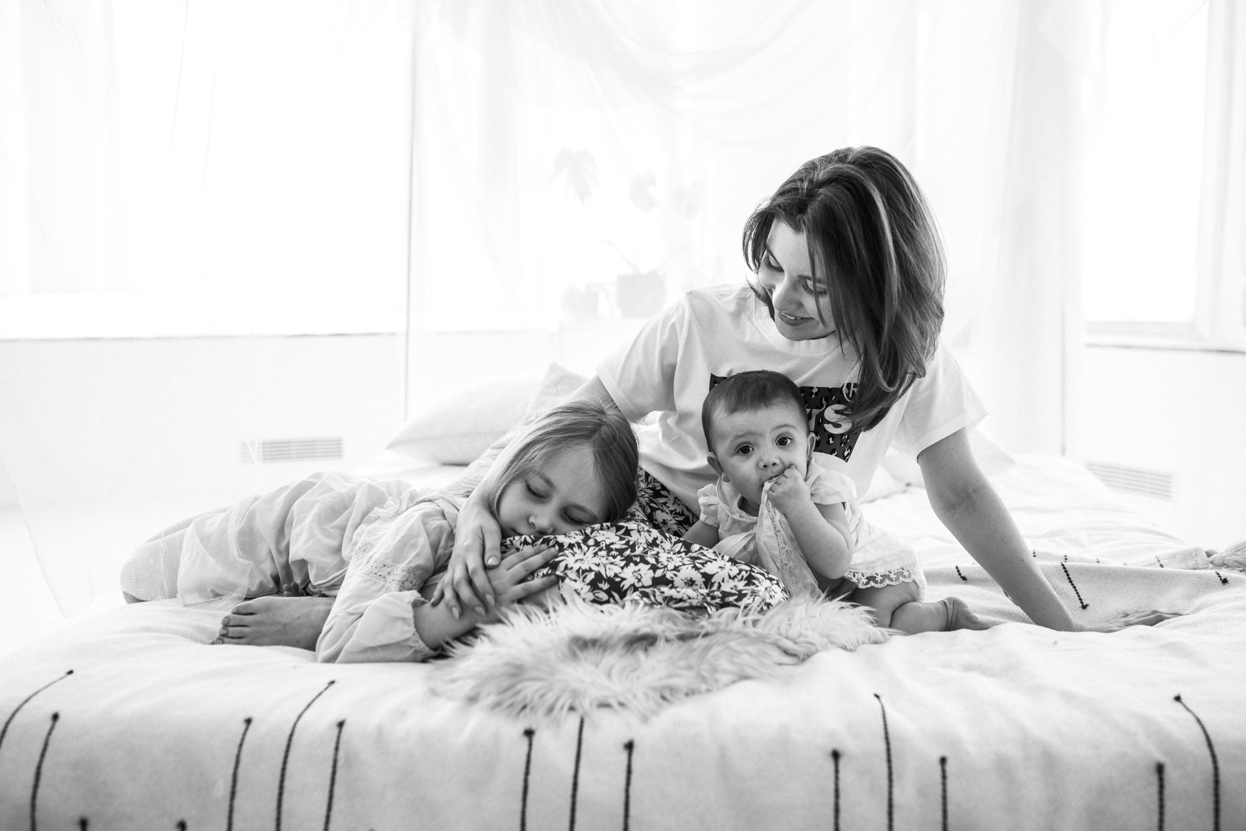 Семейная фотосессия в студии. Фото Радости. Свадебный и семейный фотограф в Москве Юлия Самойлова