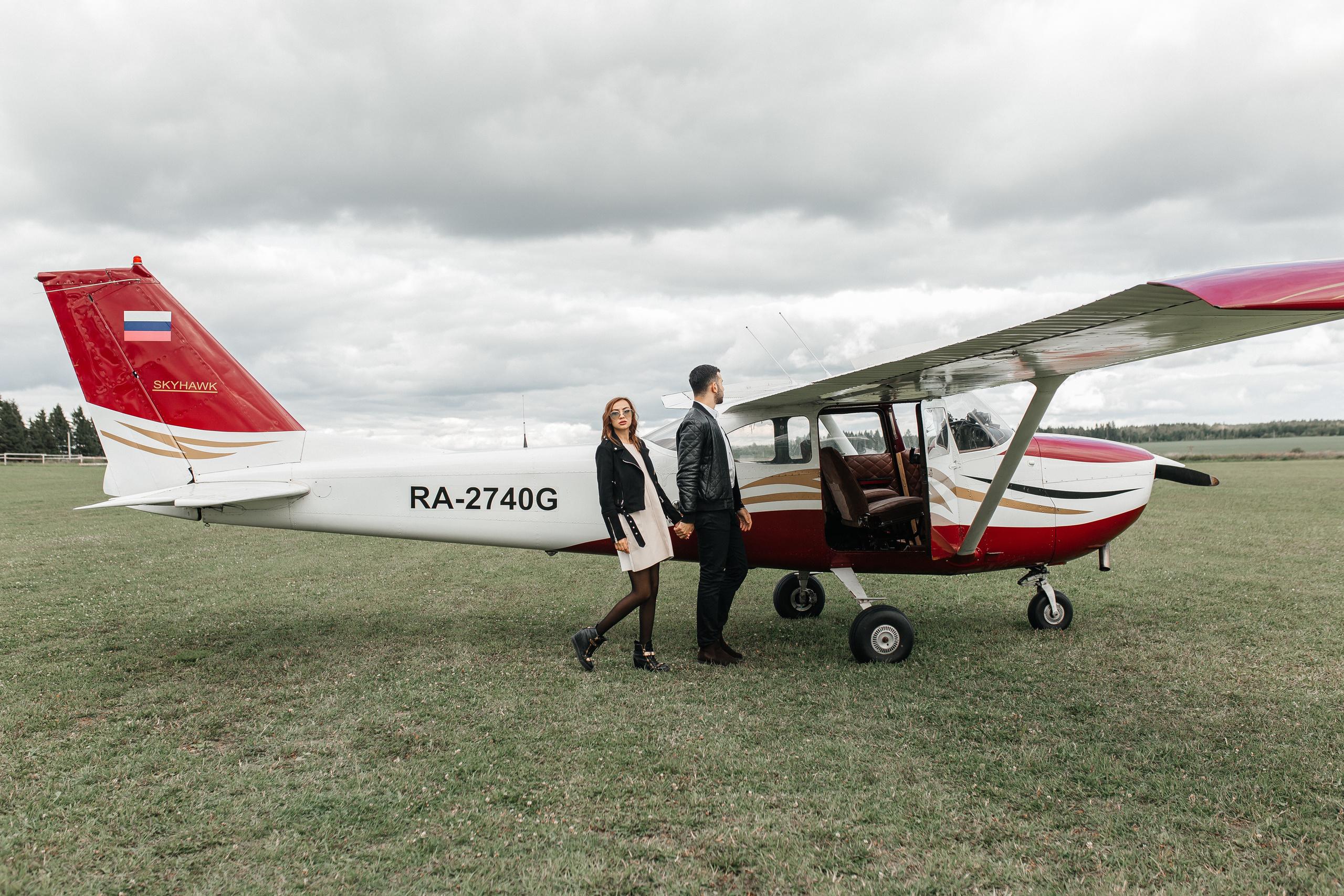 Фотосессия с самолетом. Фото Радости. Свадебный и семейный фотограф в Москве Юлия Самойлова