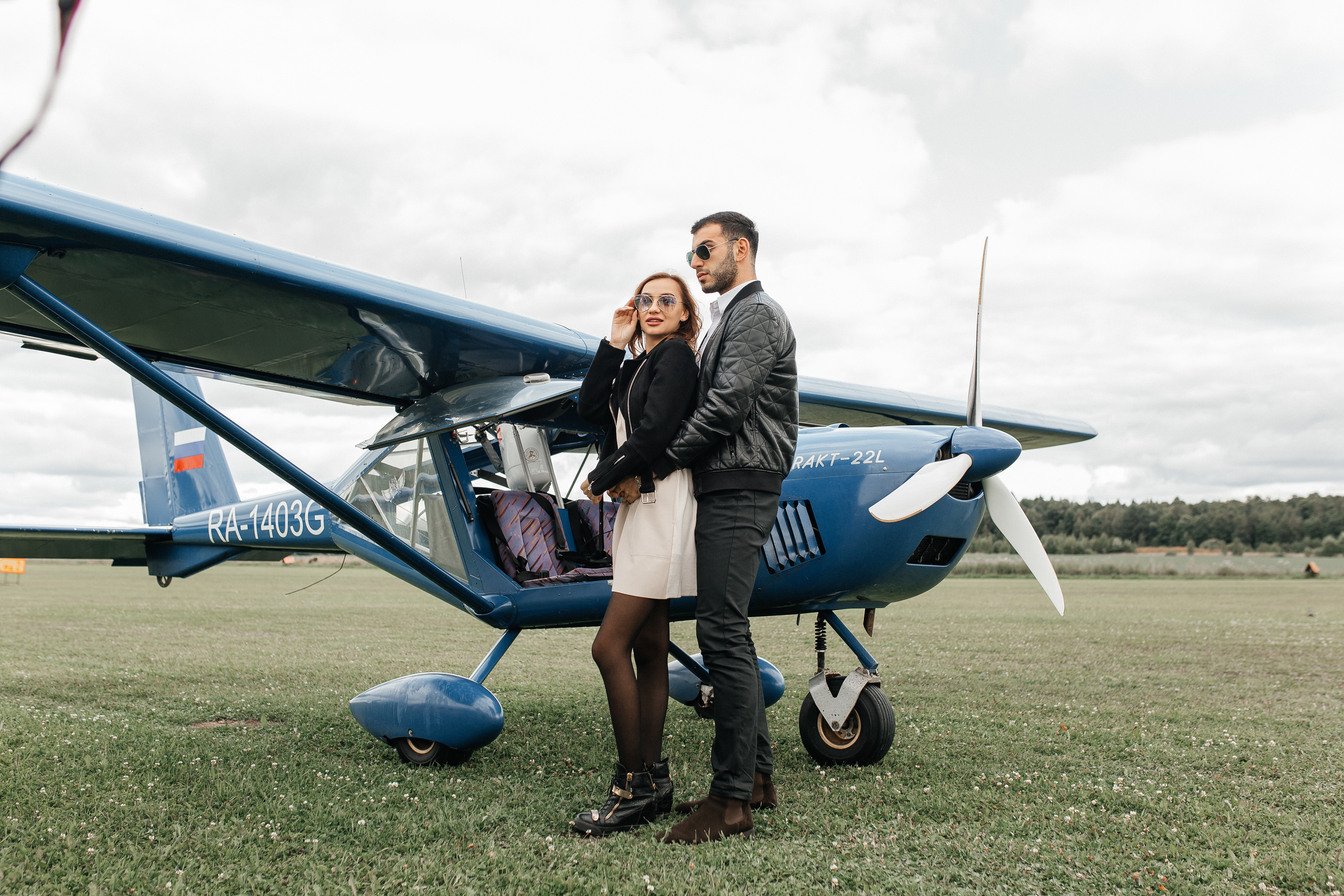 Фотосессия с самолетом. Фото Радости. Свадебный и семейный фотограф в Москве Юлия Самойлова