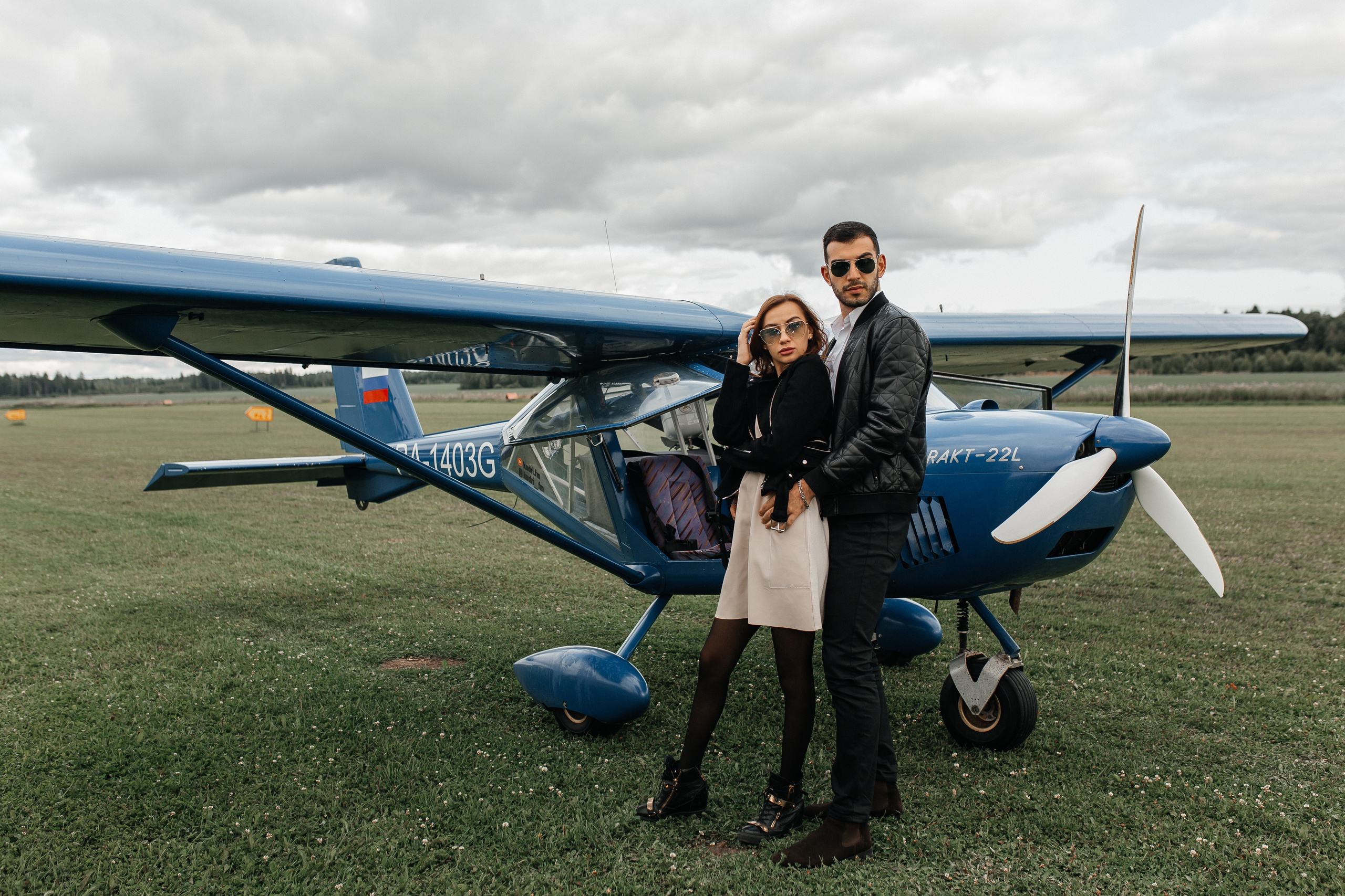 Фотосессия с самолетом. Фото Радости. Свадебный и семейный фотограф в Москве Юлия Самойлова