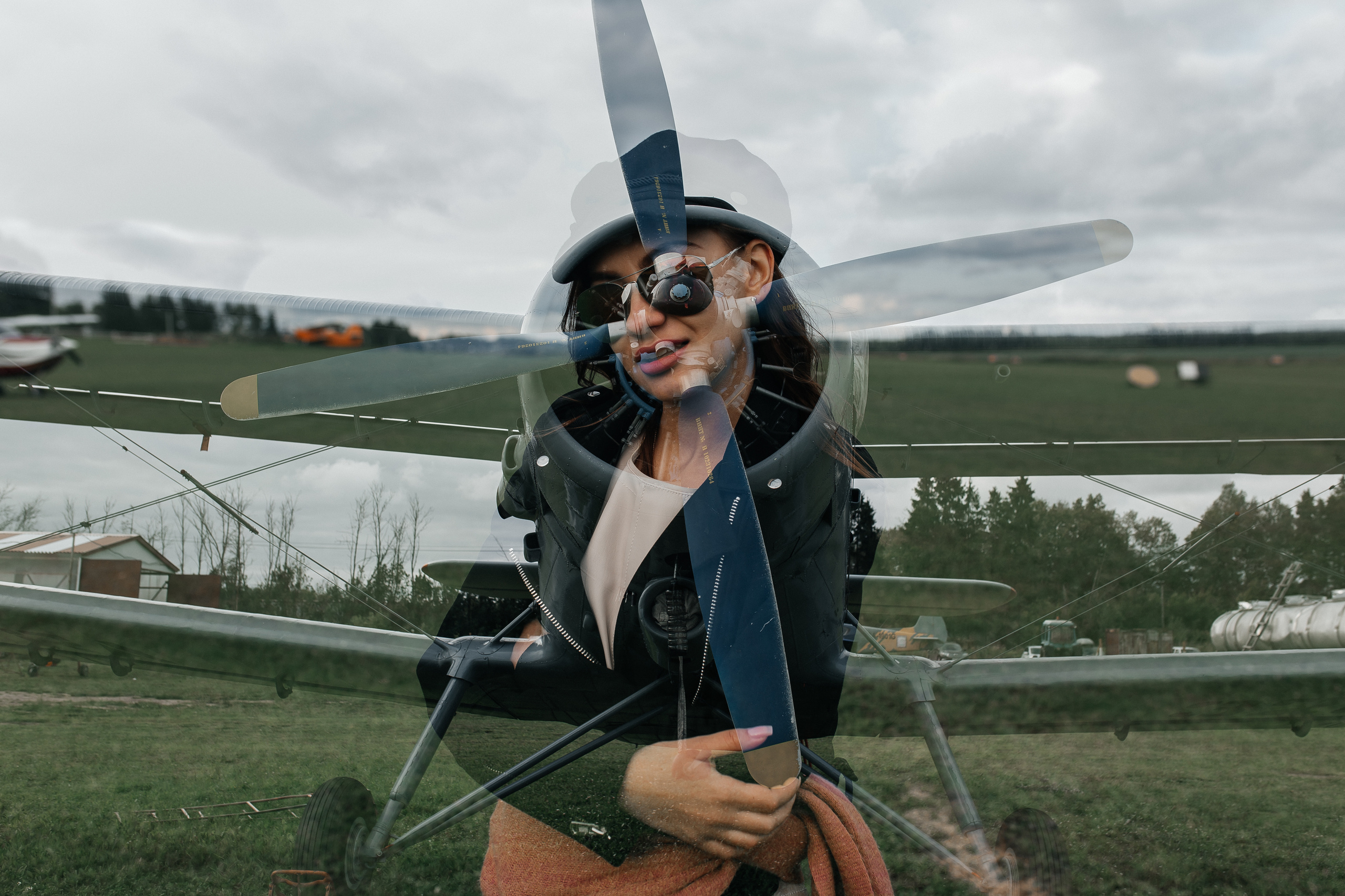 Фотосессия с самолетом. Фото Радости. Свадебный и семейный фотограф в Москве Юлия Самойлова