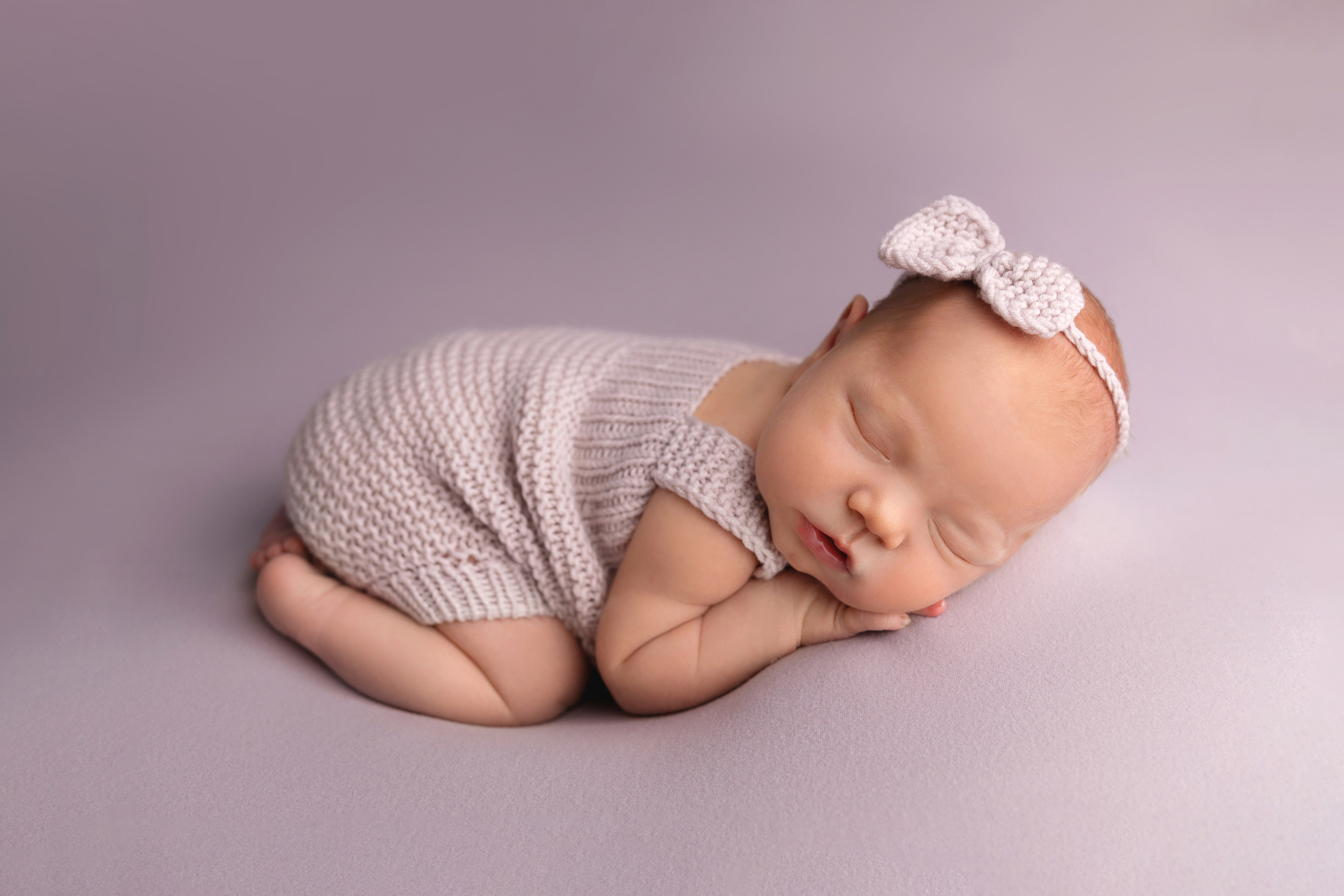 Классическая фотосессия малыша. Фотограф новорожденных малышей в Омске и Омской области Эльвира Камаева