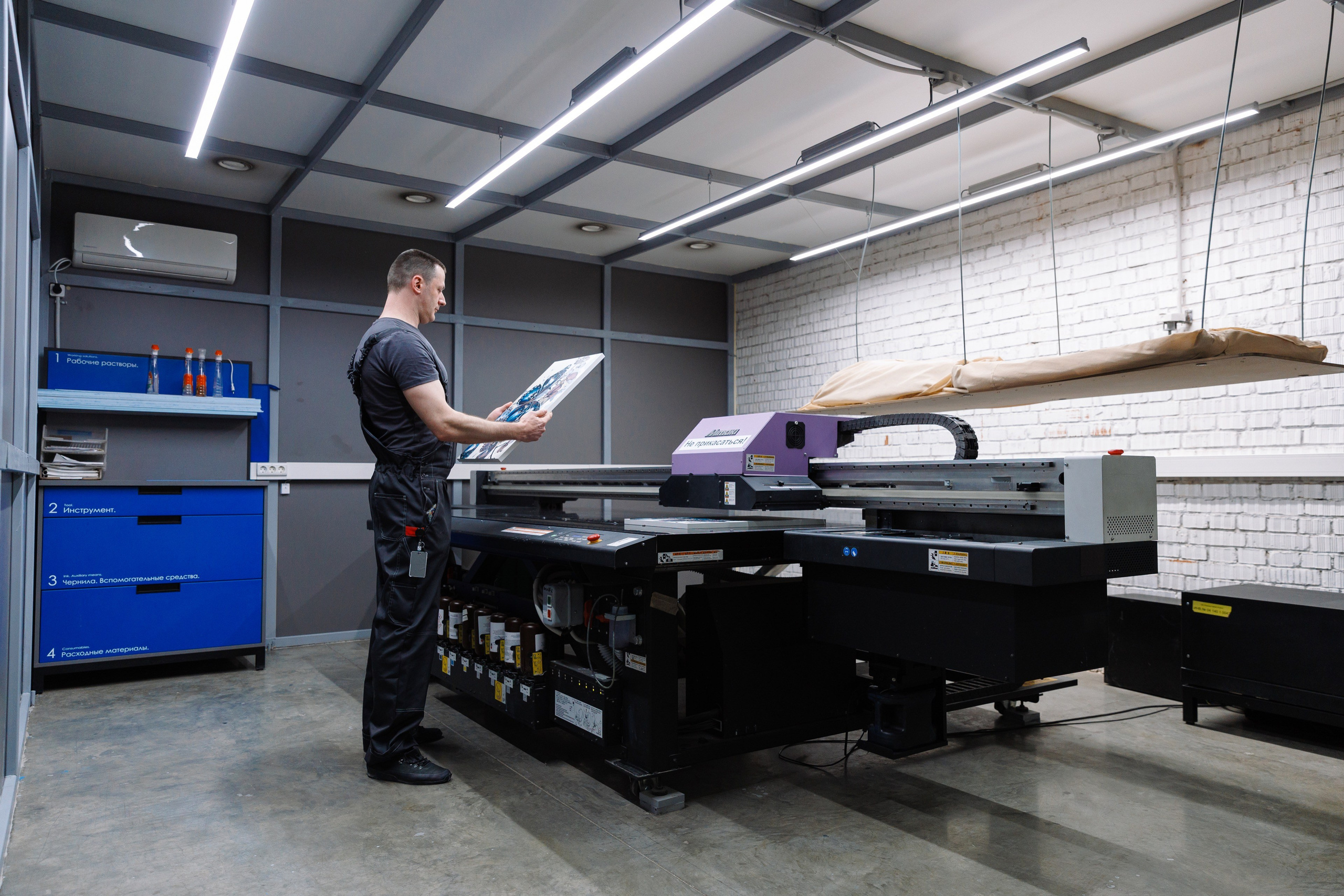 Photos of the company's production Stylish kitchens and interiors. Commercial photographer | Anton Ermakov