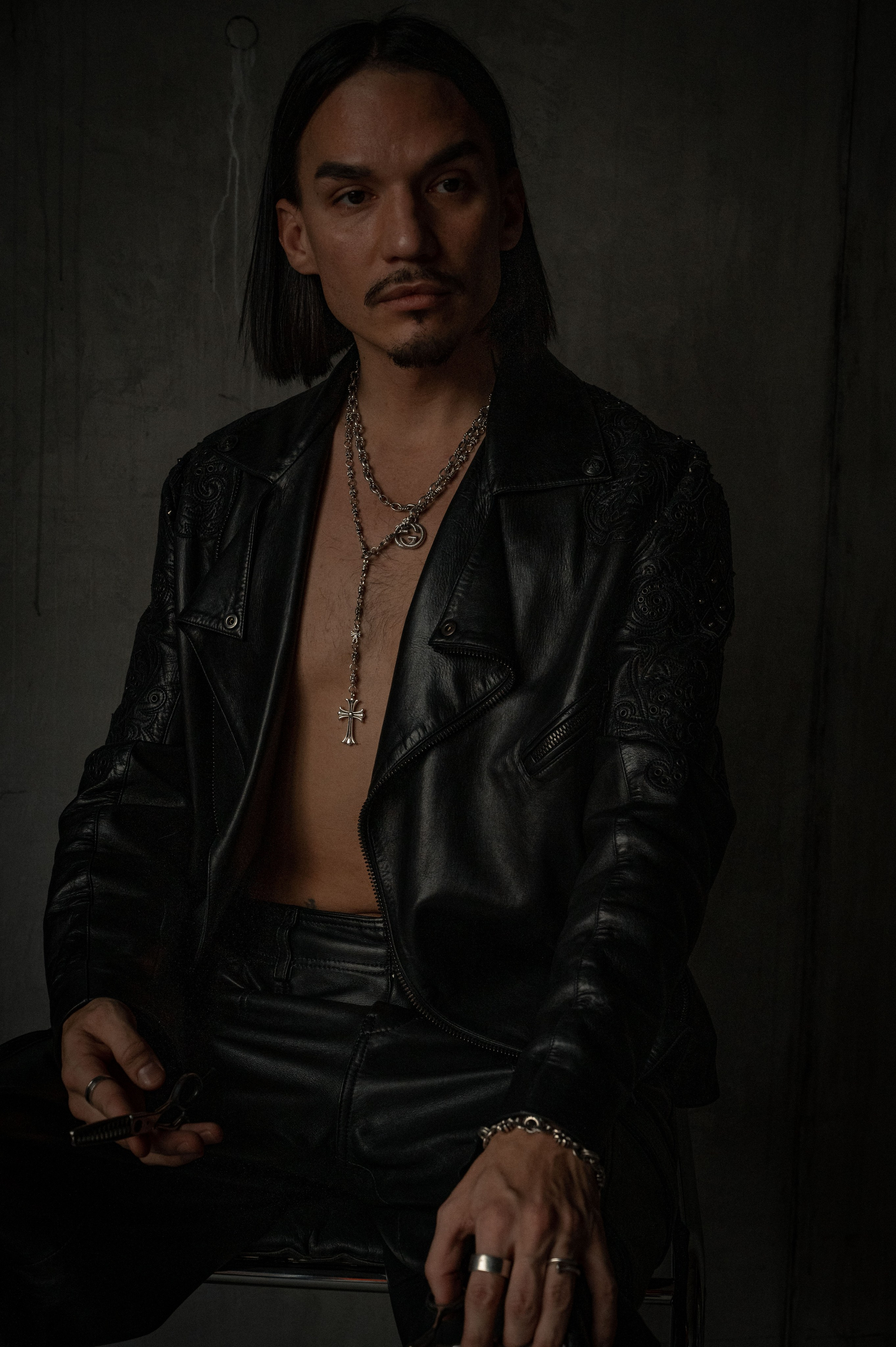 Мужской фотограф СПБ. Профессиональный фотограф беременности в СПБ. Стильные фотосессии беременности в стиле минимализм и классическая фотография