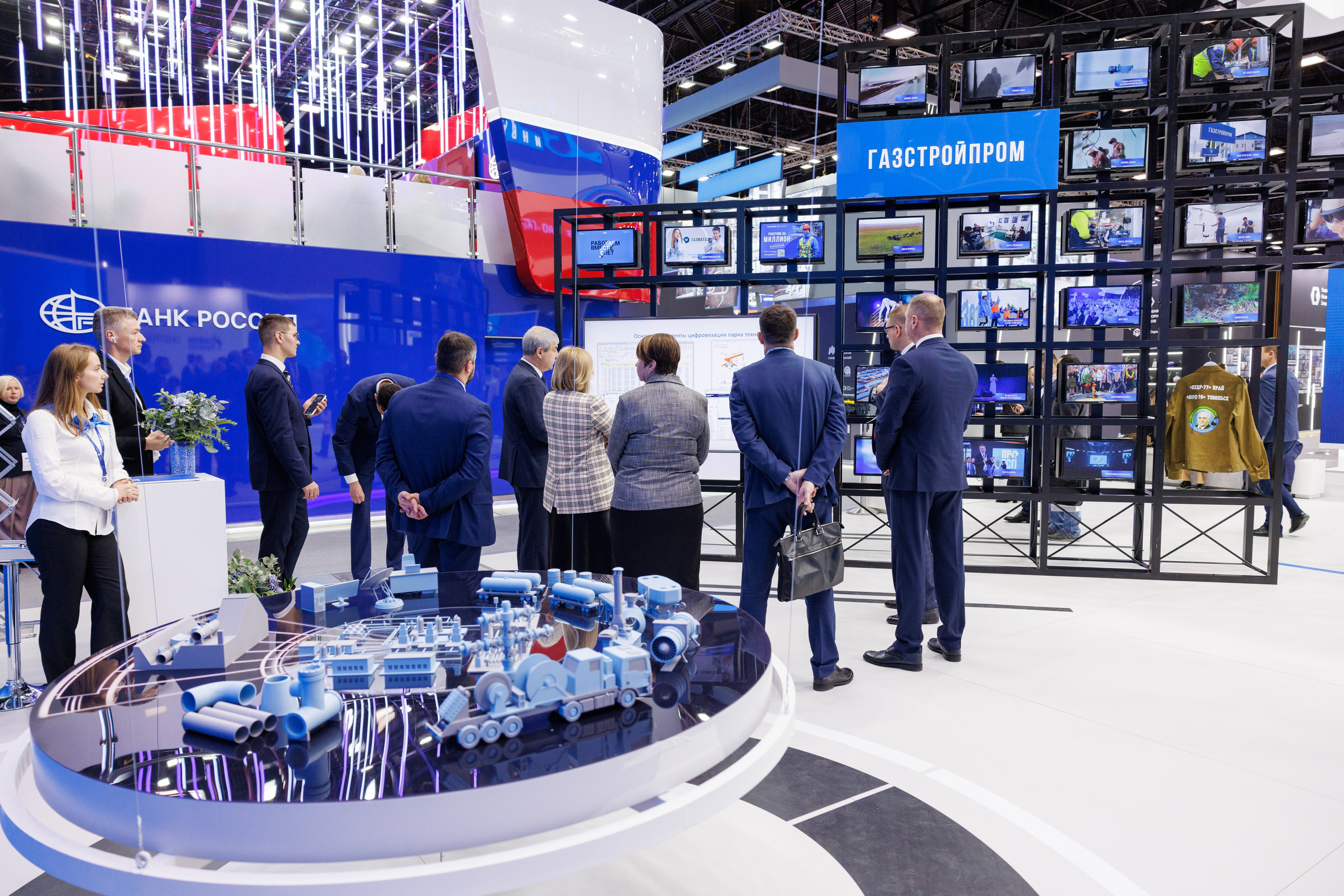 12 Петербургский международный газовый форум. Фотограф Александр Заломаев