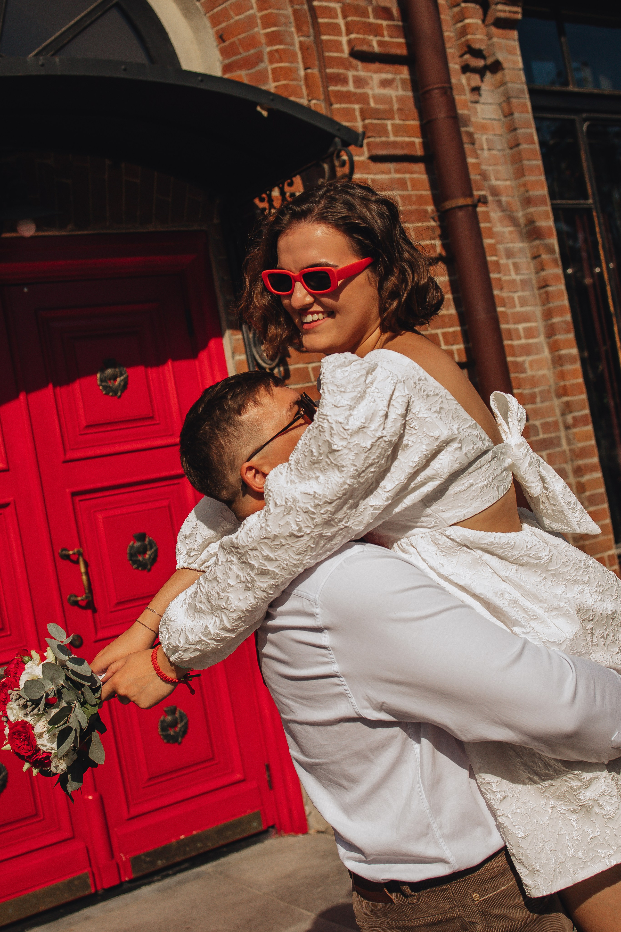 Руслан и Вера (прогулка по центру). Фотограф Новосибирск